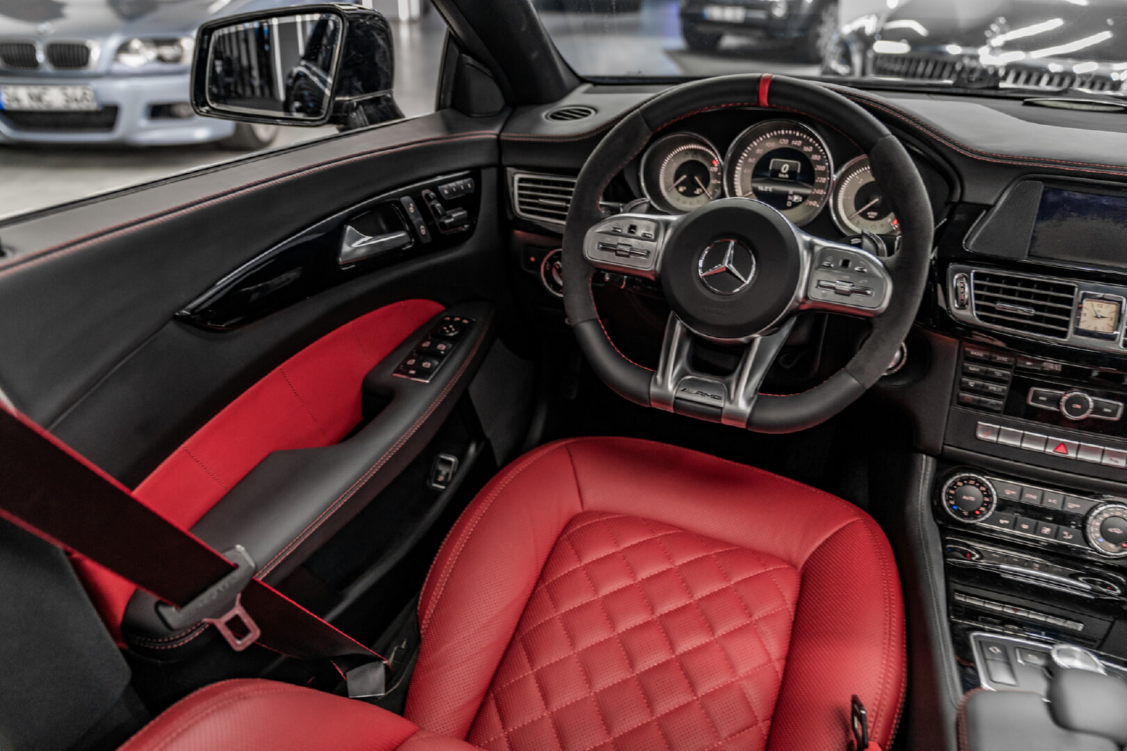 MERCEDES C218 CLS 2011-2017 KIRMIZI DERİ DÖŞEME