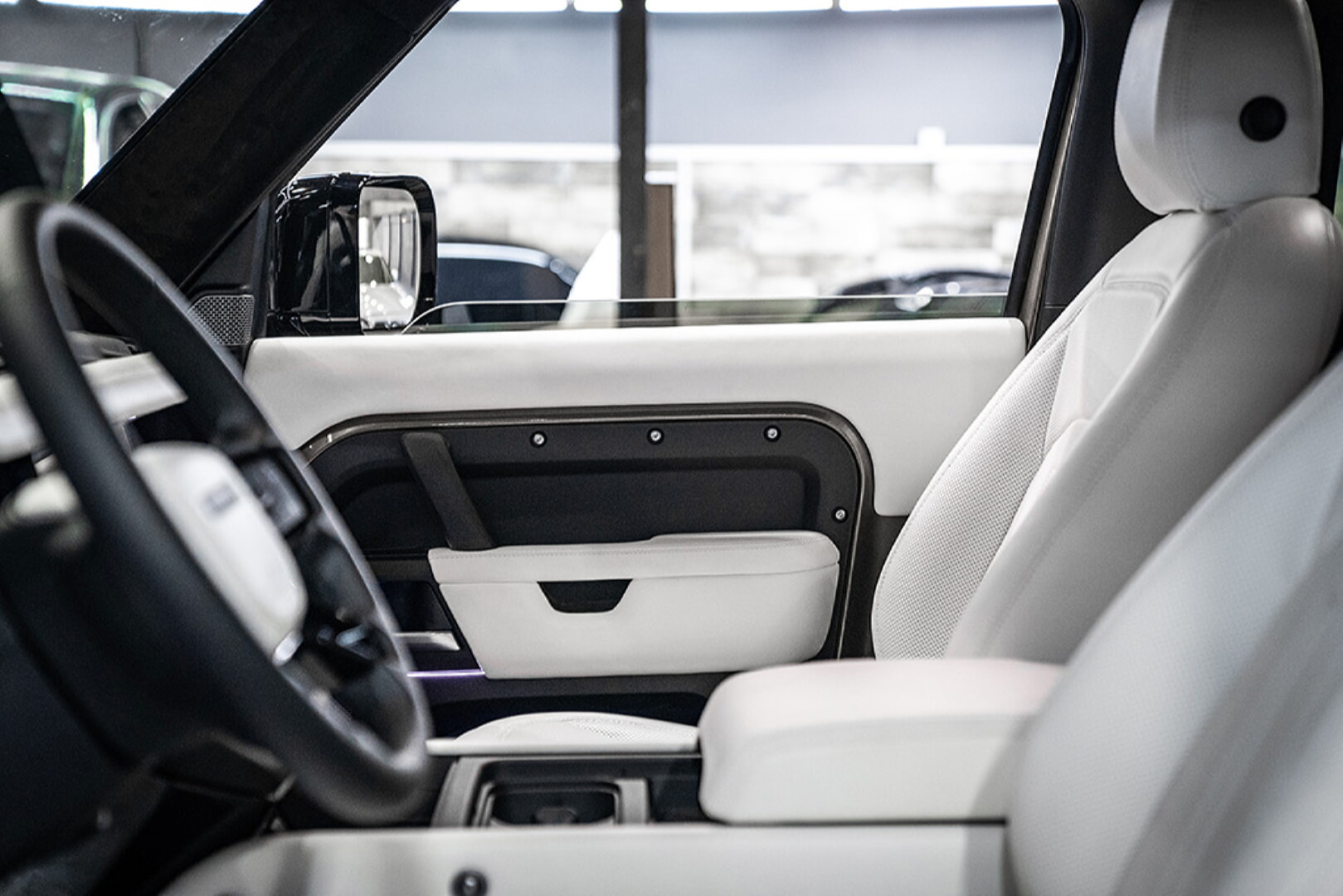 LAND ROVER DEFENDER 2022-2025 BEYAZ DERİ DÖŞEME