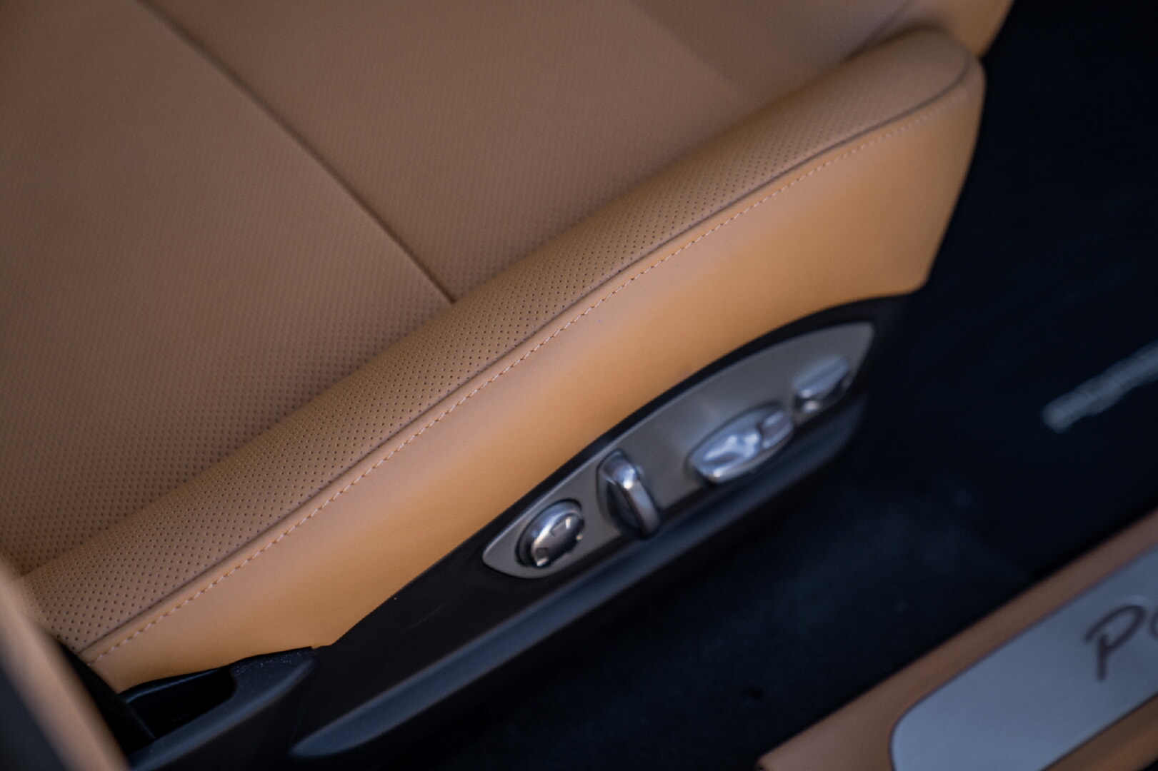 PORSCHE PANAMERA 2011-2015 TABA DERİ DÖŞEME