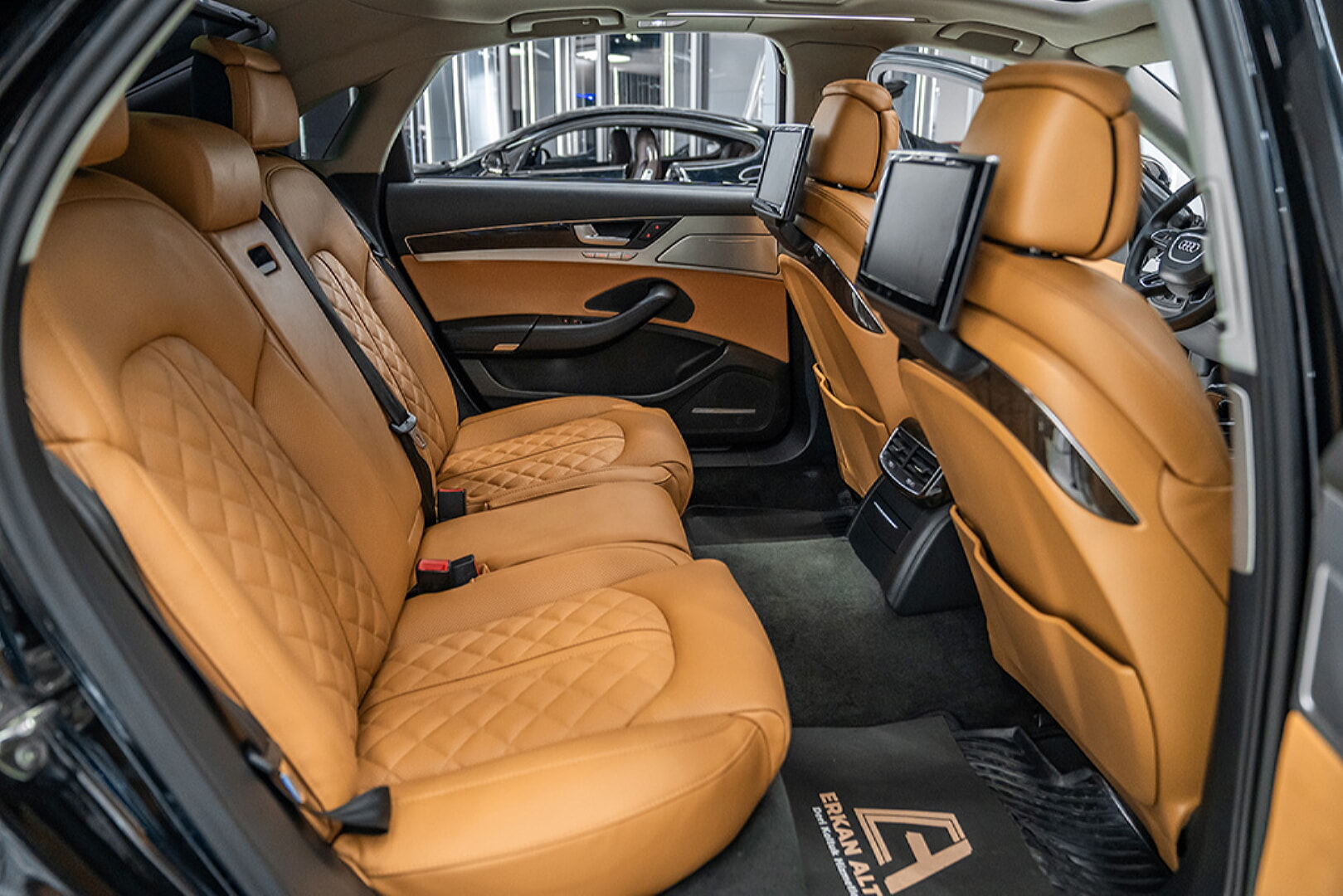 AUDİ A8 2010-2017 TABA DERİ DÖŞEME