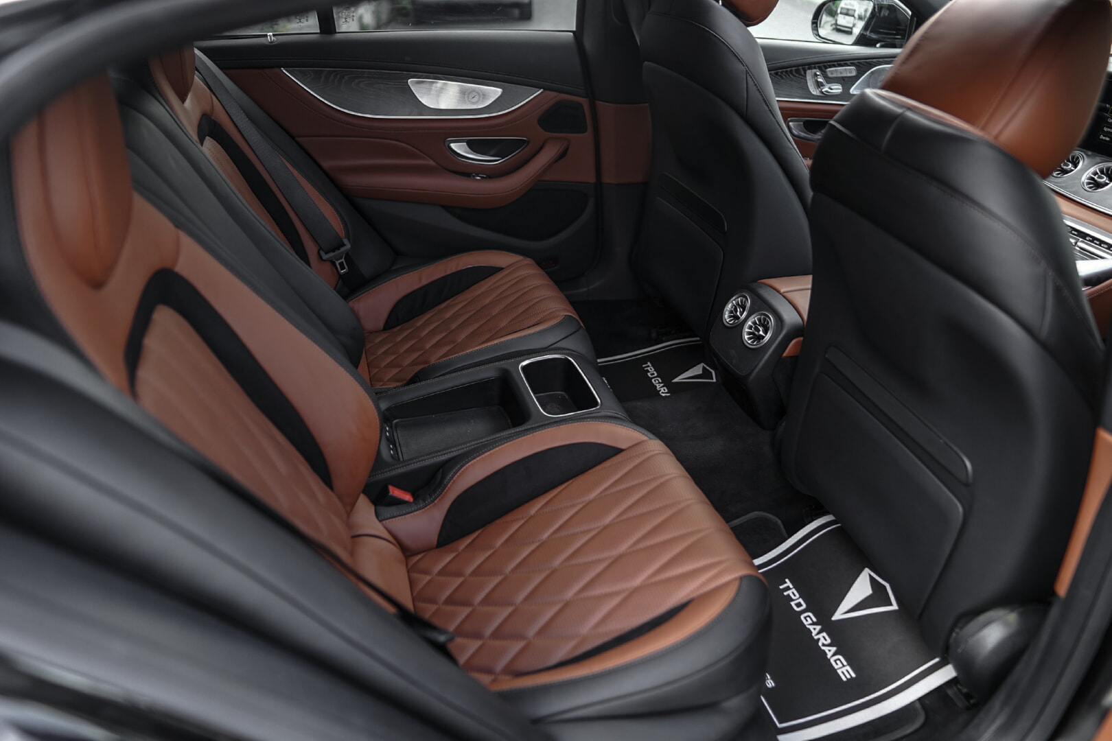 MERCEDES GT43 2020-2023 TABA DERİ DÖŞEME