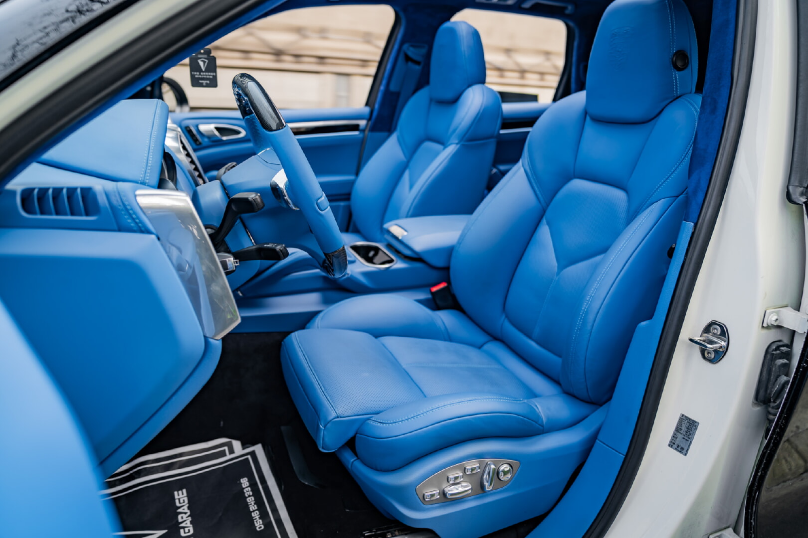 PORSCHE CAYENNE 2010-2017 MAVİ DERİ DÖŞEME