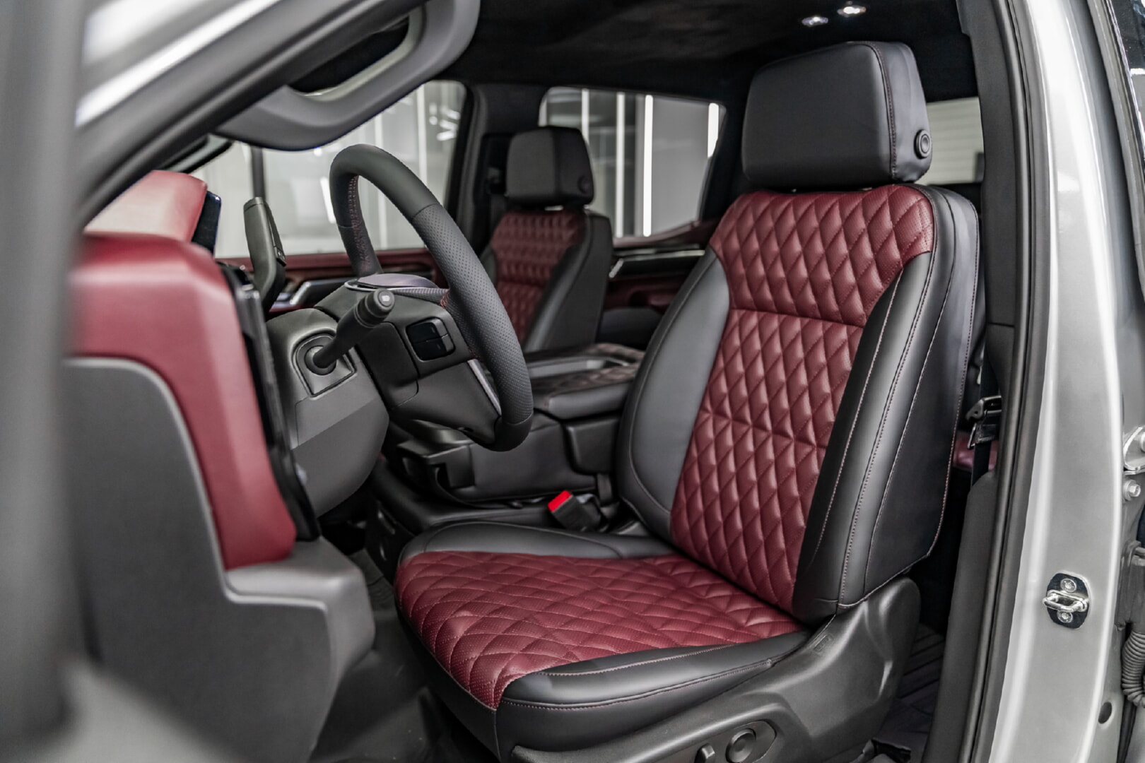 GMC SİERRA 2021-2024 BORDO DERİ DÖŞEME