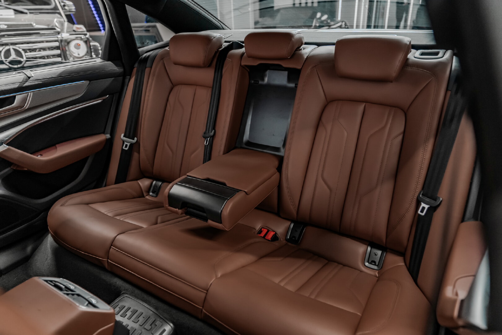 AUDİ A6 2017-2024 TABA DERİ DÖŞEME