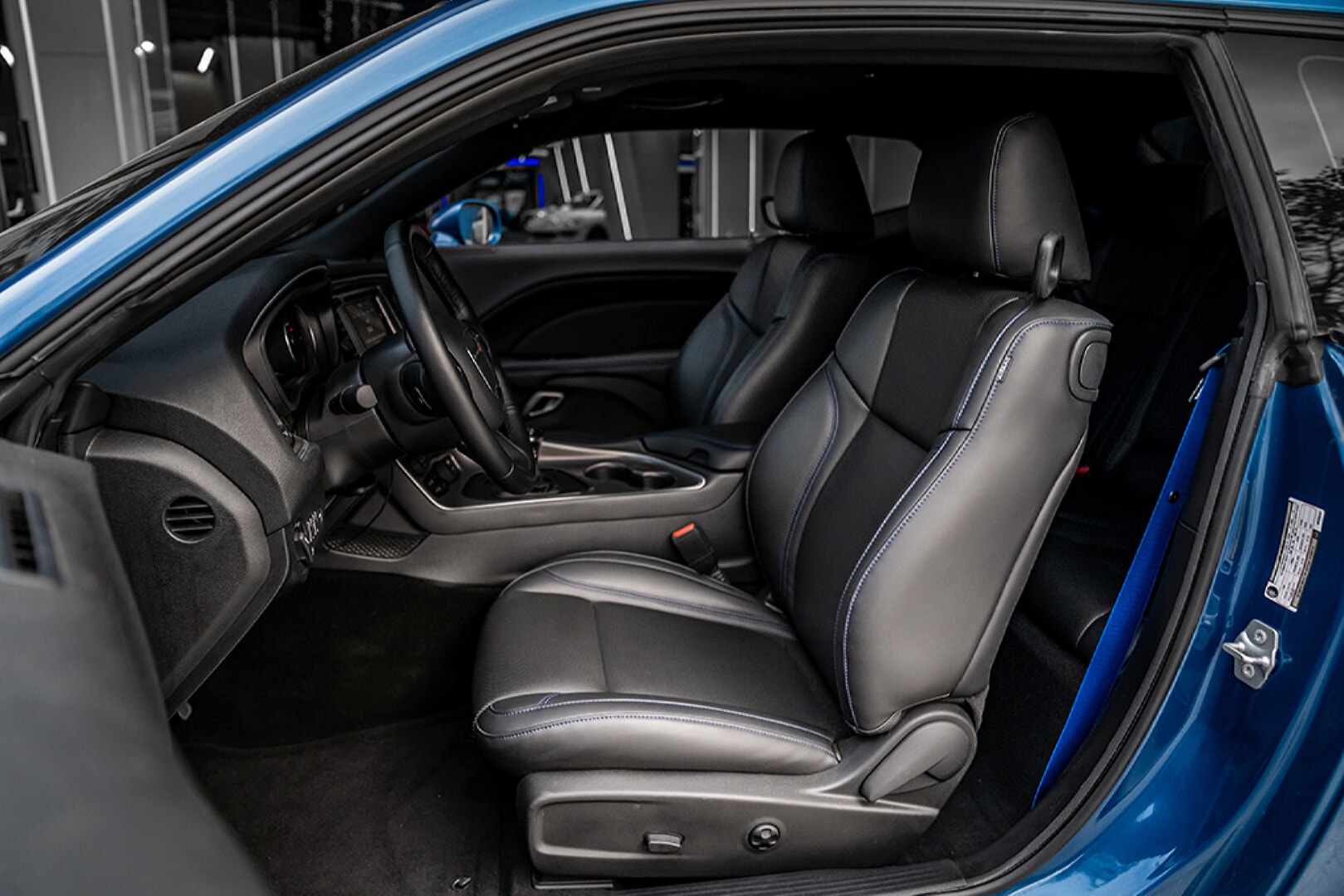 DODGE CHALLENGER 2020-2024 SİYAH DERİ DÖŞEME