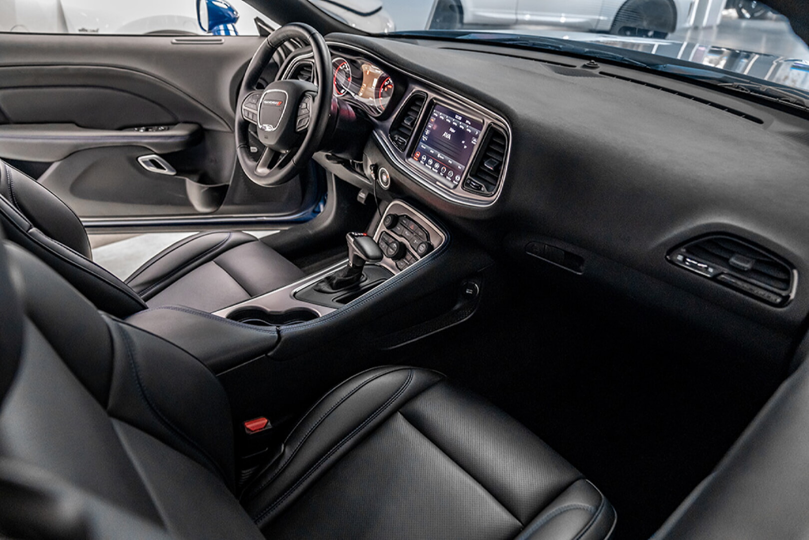 DODGE CHALLENGER 2020-2024 SİYAH DERİ DÖŞEME