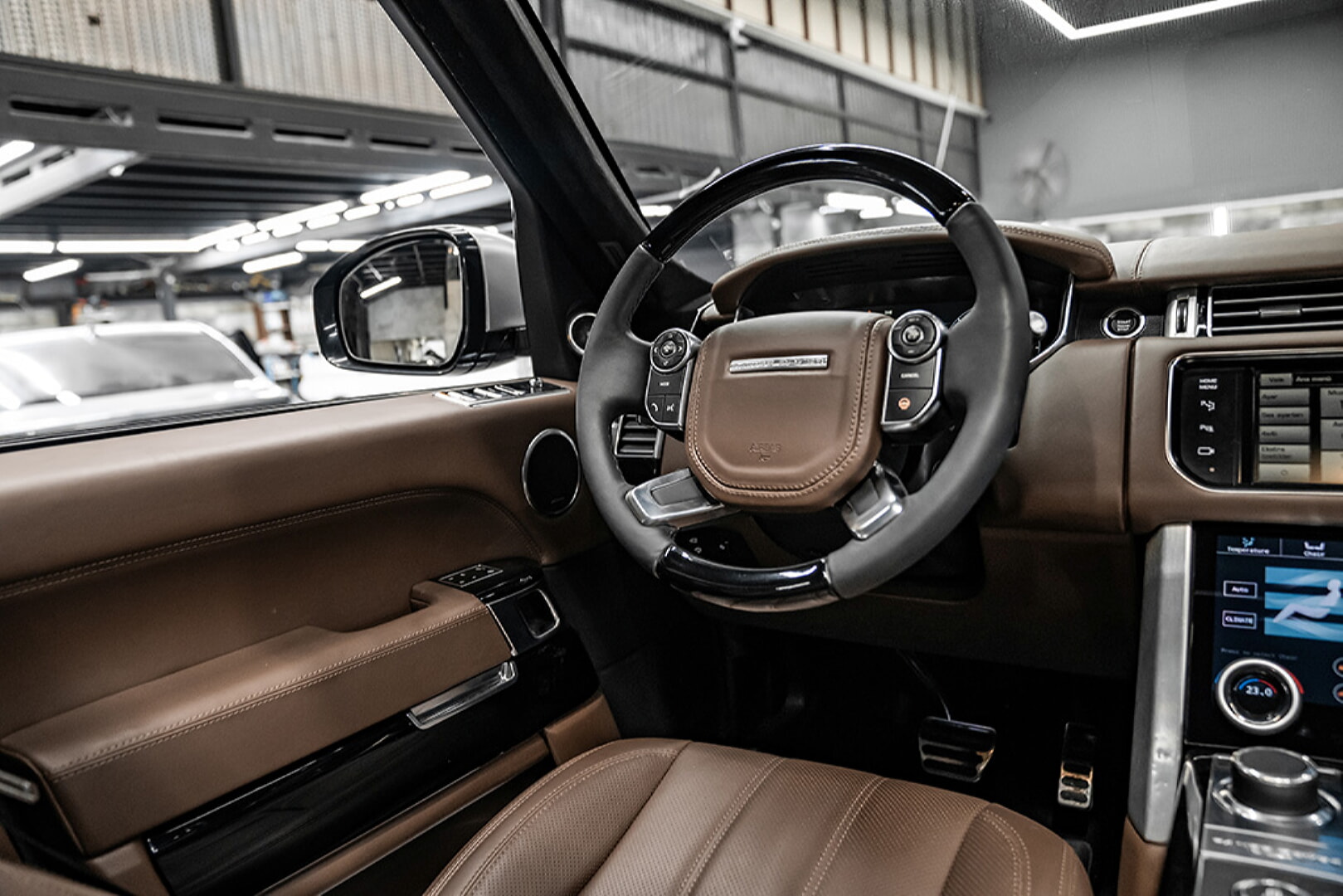 RANGE ROVER VOGUE 2012-2017 TRUFF DERİ DÖŞEME