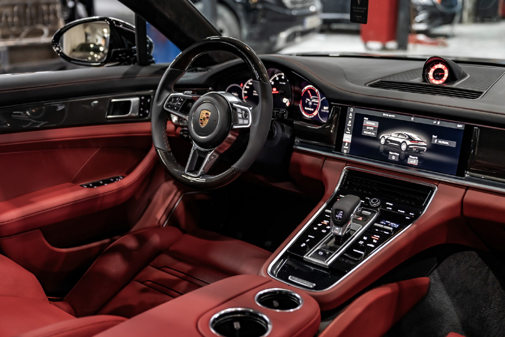 PORSCHE PANAMERA 2016-2024 KIRMIZI DERİ DÖŞEME