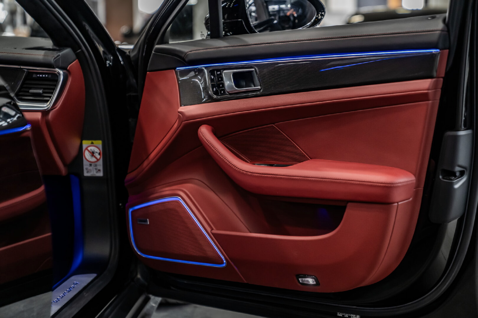 PORSCHE PANAMERA 2016-2024 KIRMIZI DERİ DÖŞEME