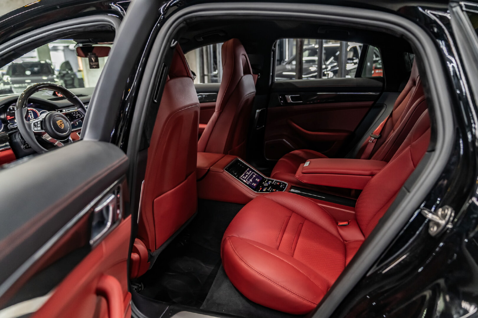 PORSCHE PANAMERA 2016-2024 KIRMIZI DERİ DÖŞEME