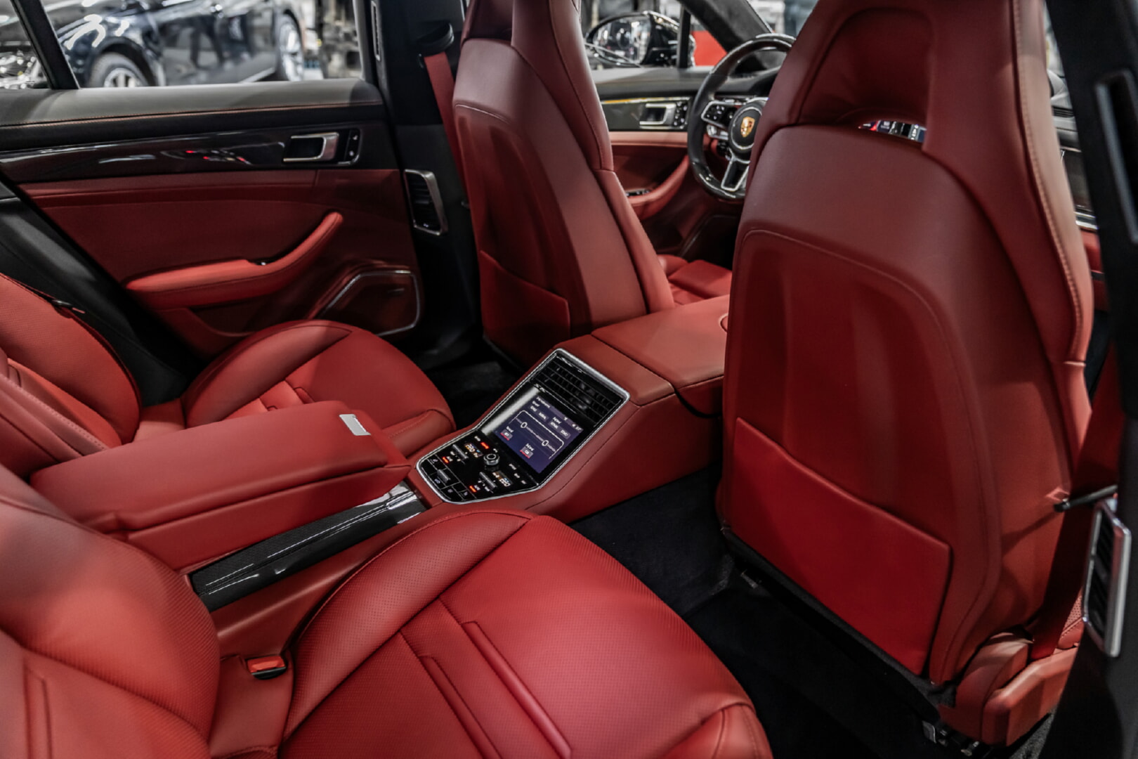 PORSCHE PANAMERA 2016-2024 KIRMIZI DERİ DÖŞEME