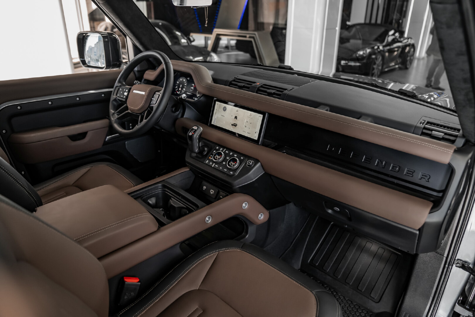 LAND ROVER DEFENDER 2022-2025 TRUFF-SİYAH DERİ DÖŞEME