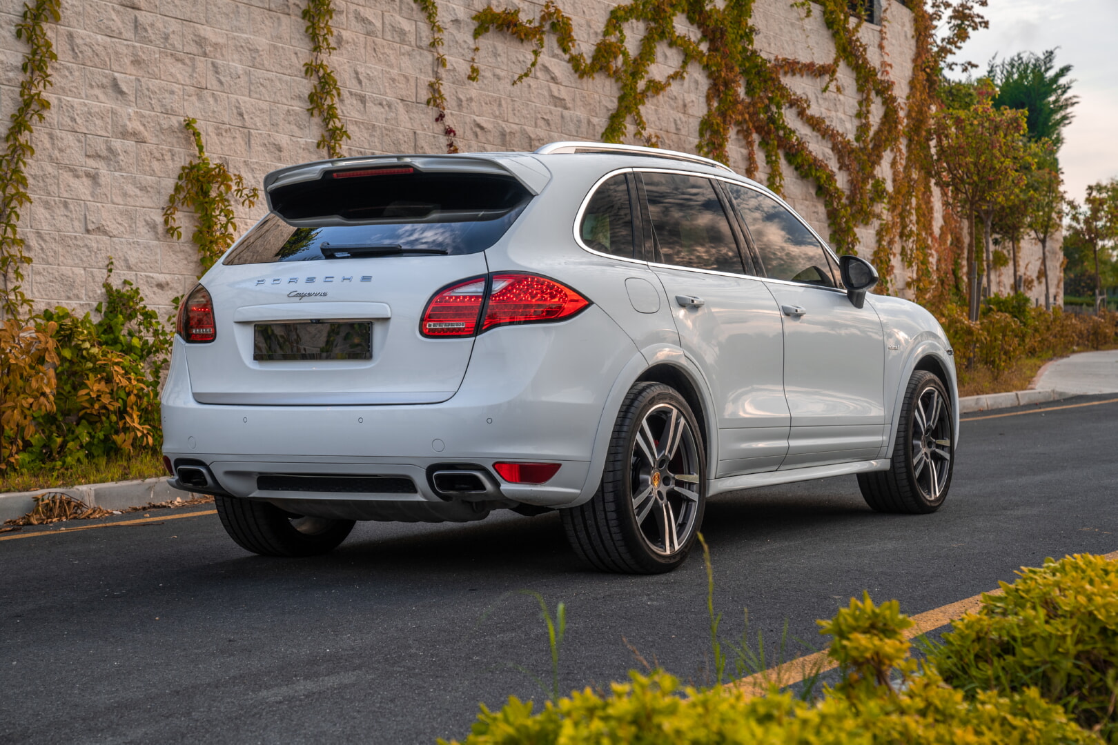 PORSCHE CAYENNE 2010-2017 TABA DERİ DÖŞEME