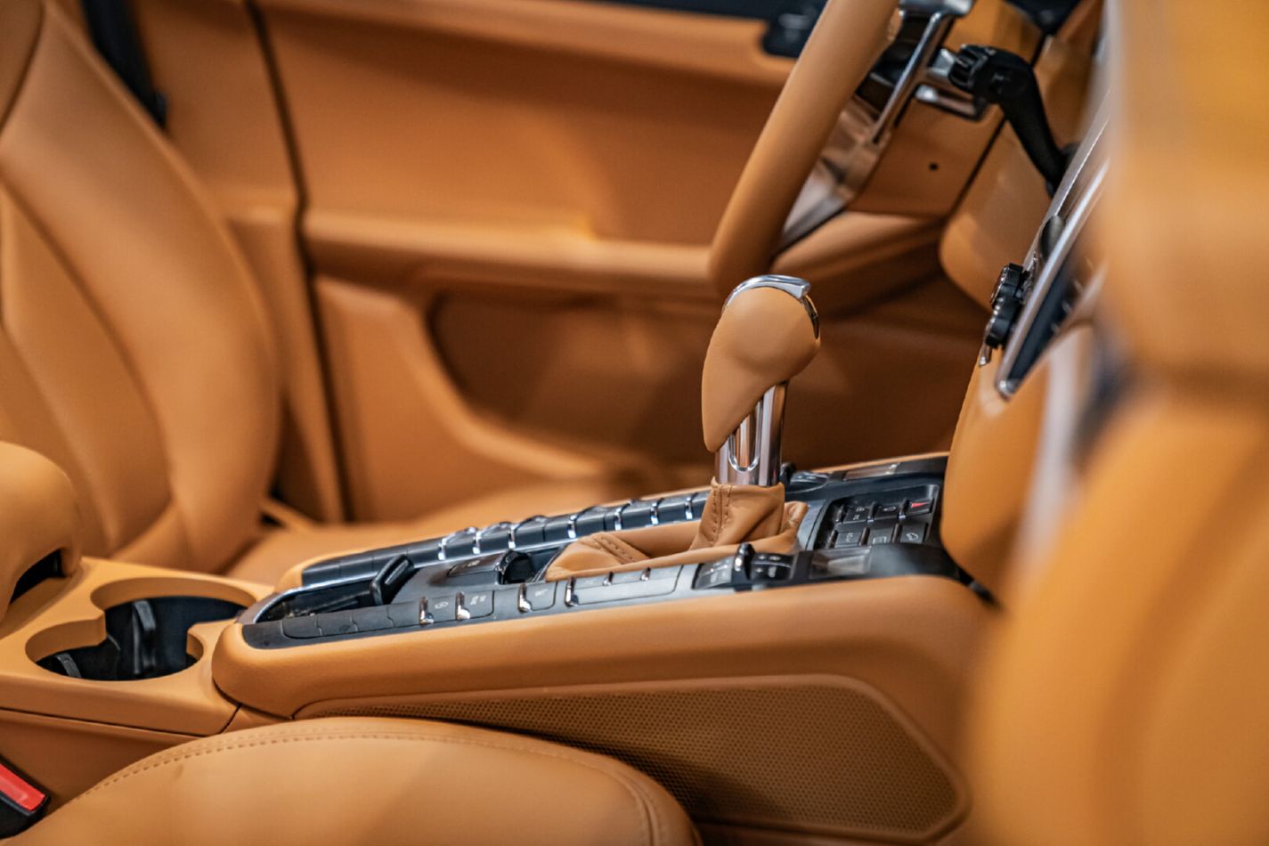 PORSCHE MACAN 2016-2024 TABA DERİ DÖŞEME