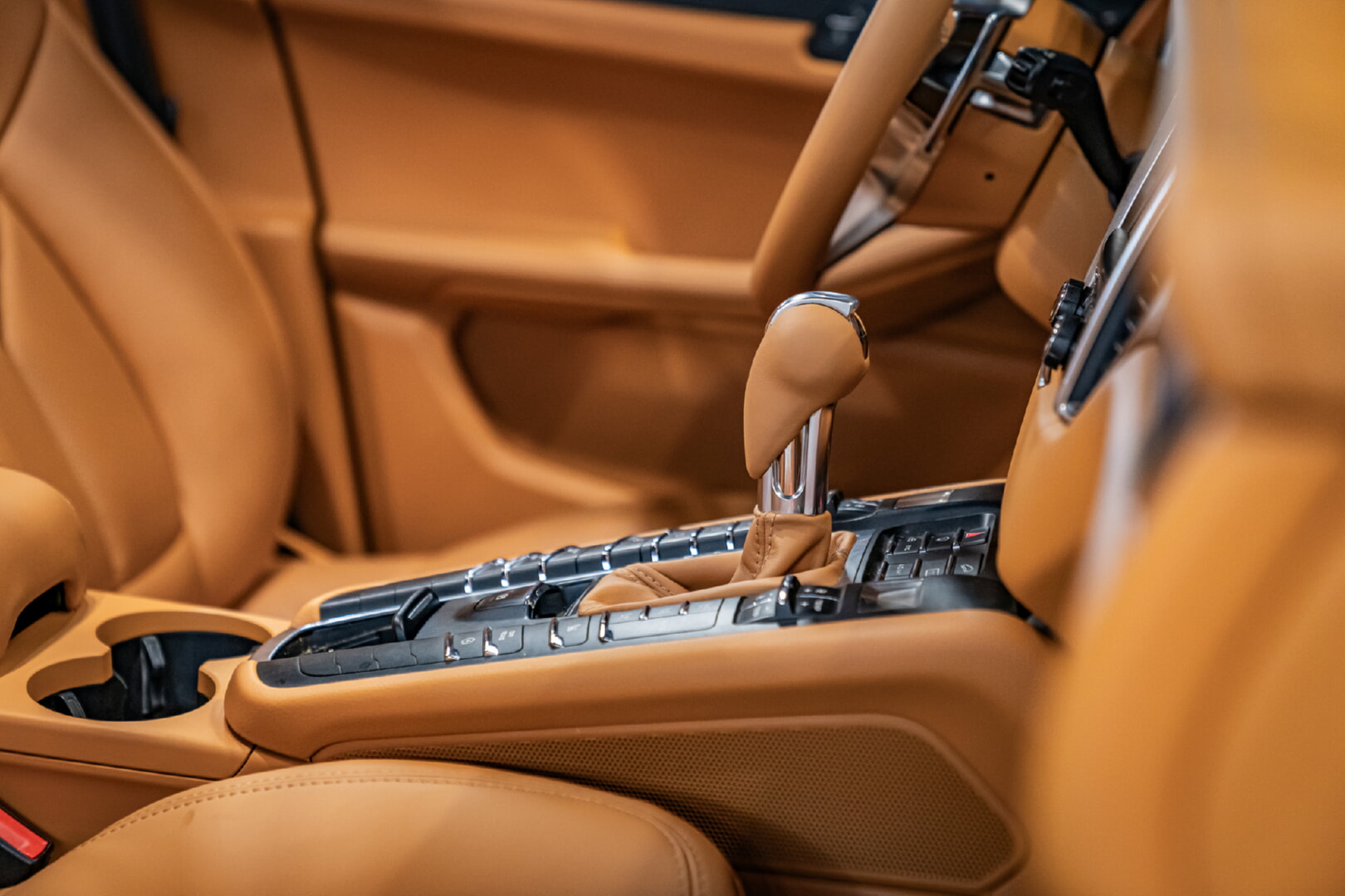 PORSCHE MACAN 2016-2024 TABA DERİ DÖŞEME