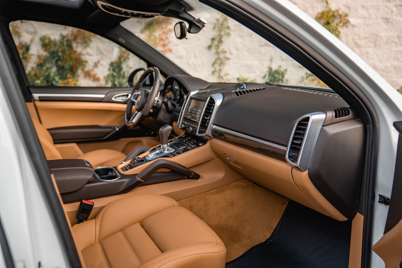 PORSCHE CAYENNE 2010-2017 TABA DERİ DÖŞEME