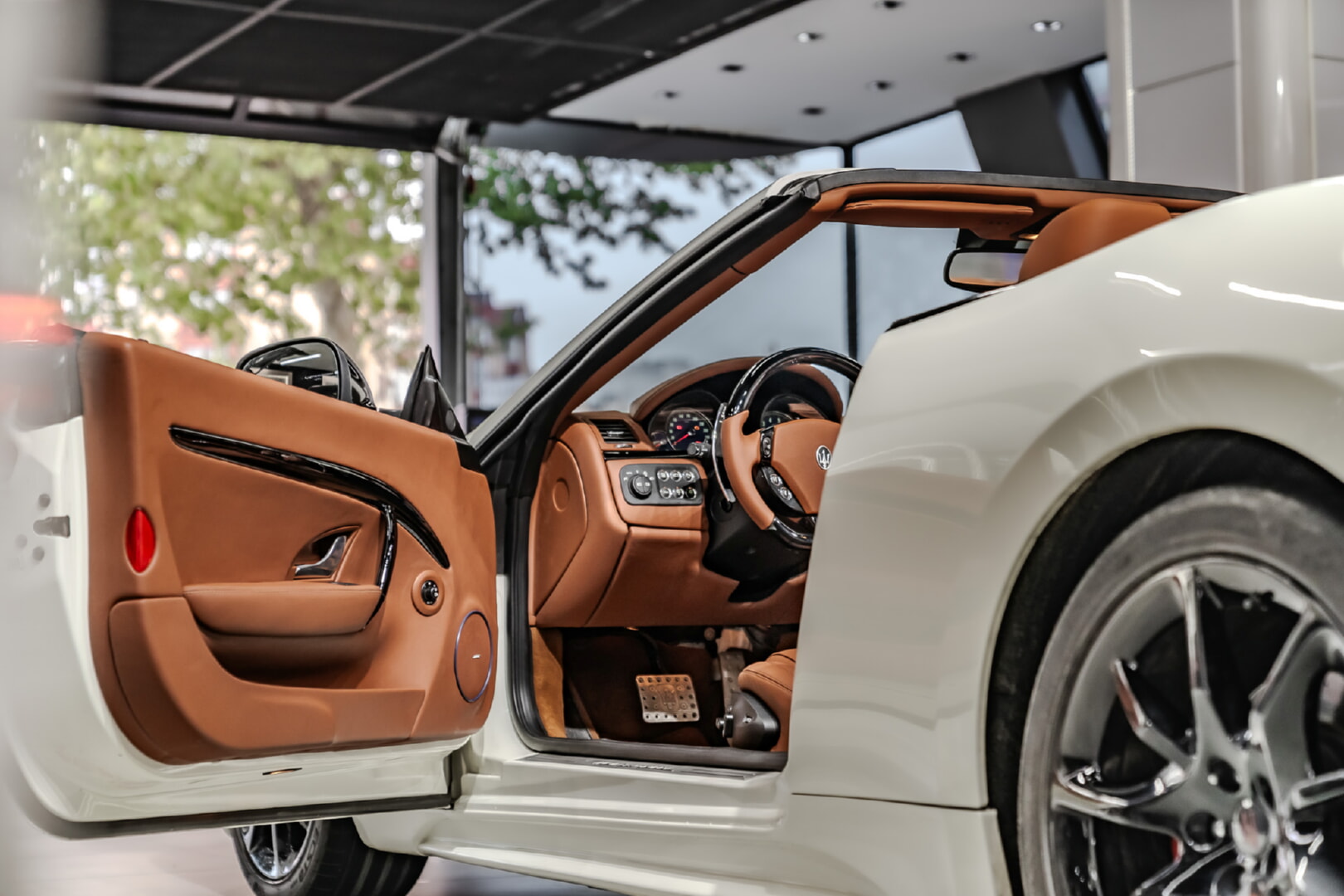 MASERATİ GRANTURİSMO 2010-2014 TABA DERİ DÖŞEME