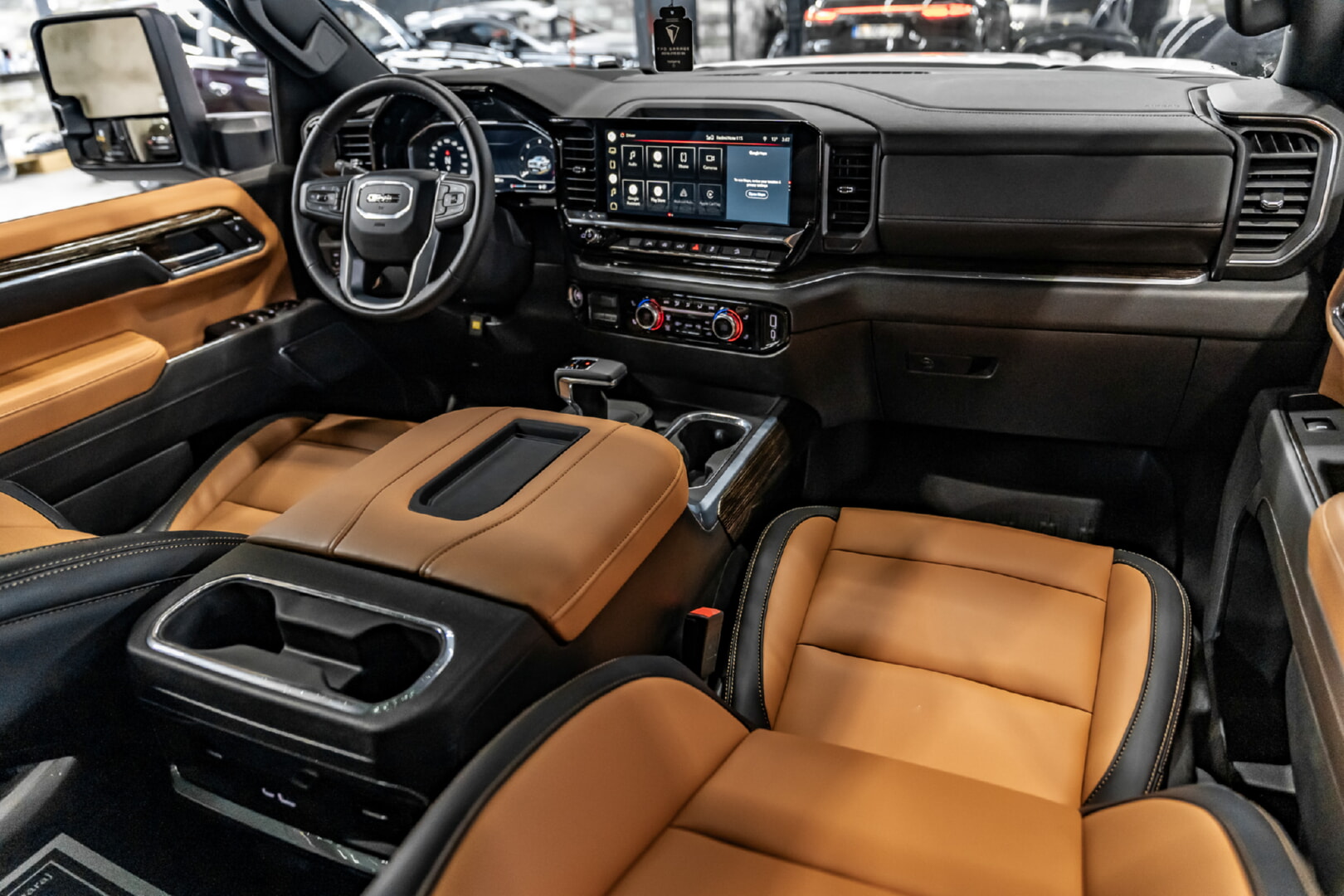 GMC SİERRA 2021-2024 TABA-SİYAH DERİ DÖŞEME