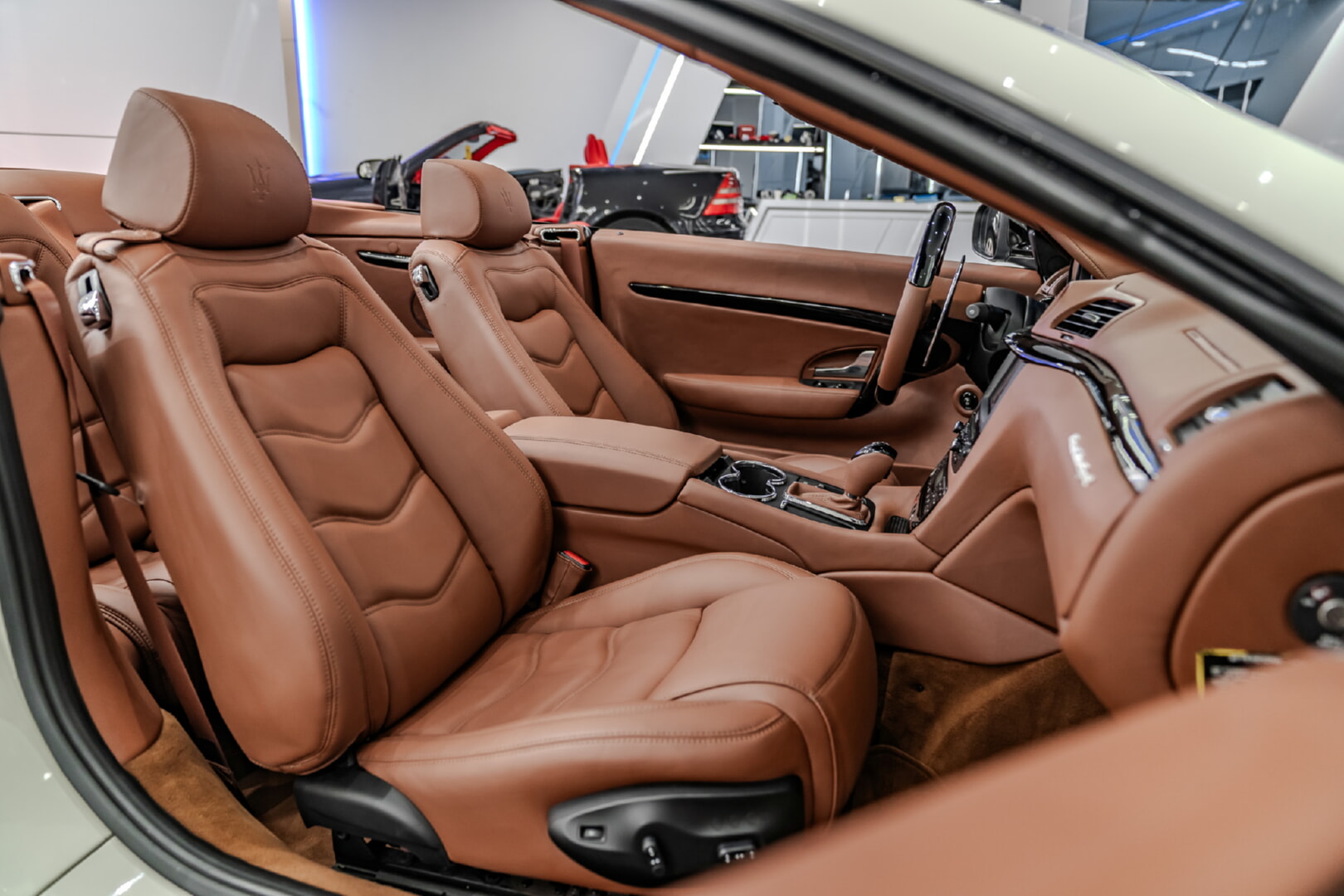 MASERATİ GRANTURİSMO 2010-2014 TABA DERİ DÖŞEME