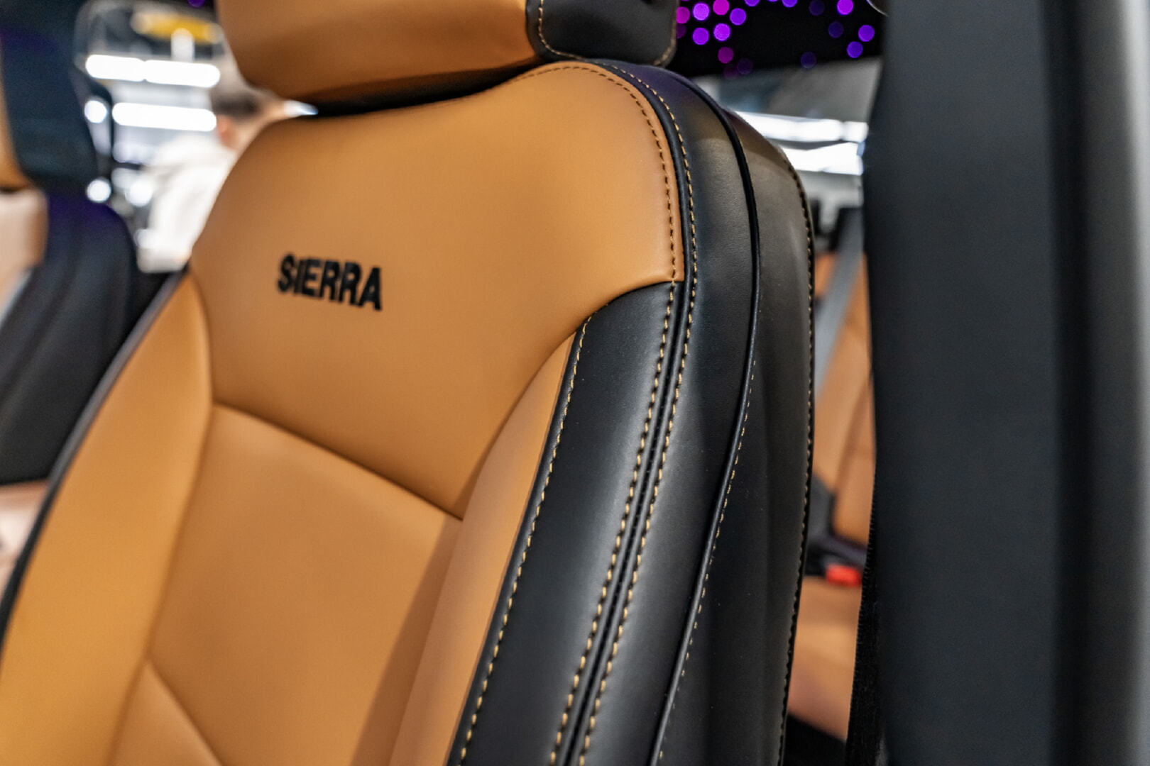 GMC SİERRA 2021-2024 TABA-SİYAH DERİ DÖŞEME