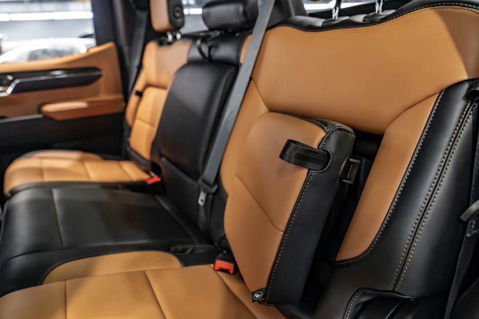 GMC SİERRA 2021-2024 TABA-SİYAH DERİ DÖŞEME