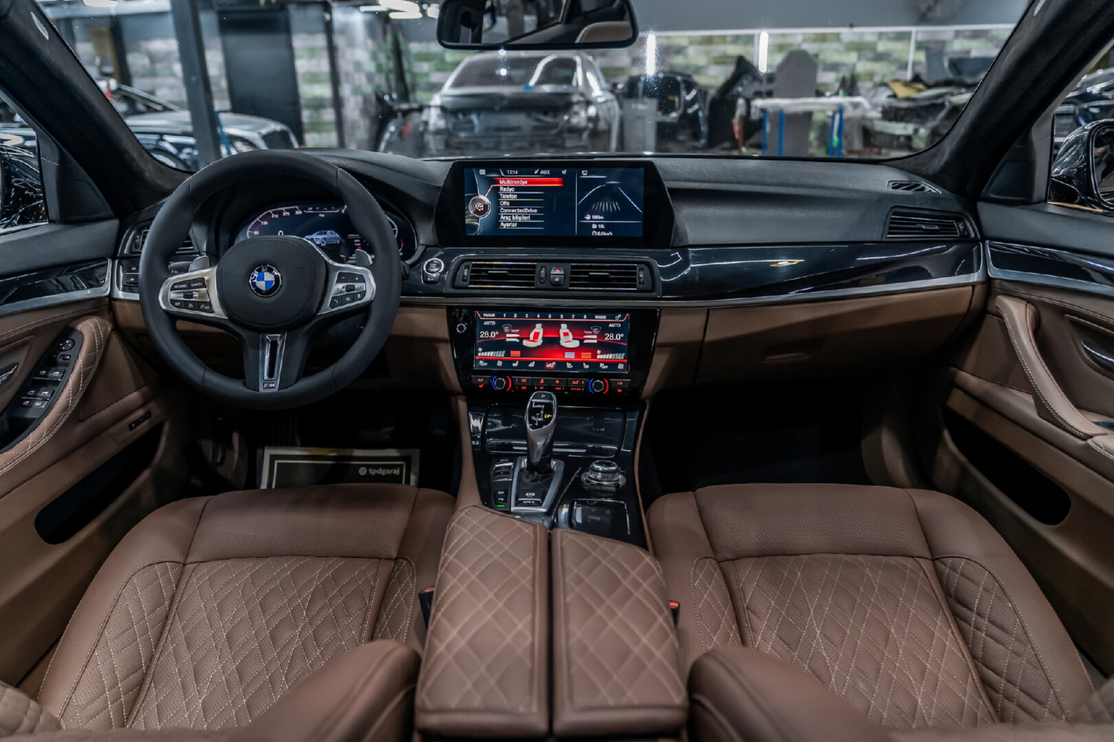 BMW F10 5 SERİSİ 2011-2016 TRUFF DERİ DÖŞEME