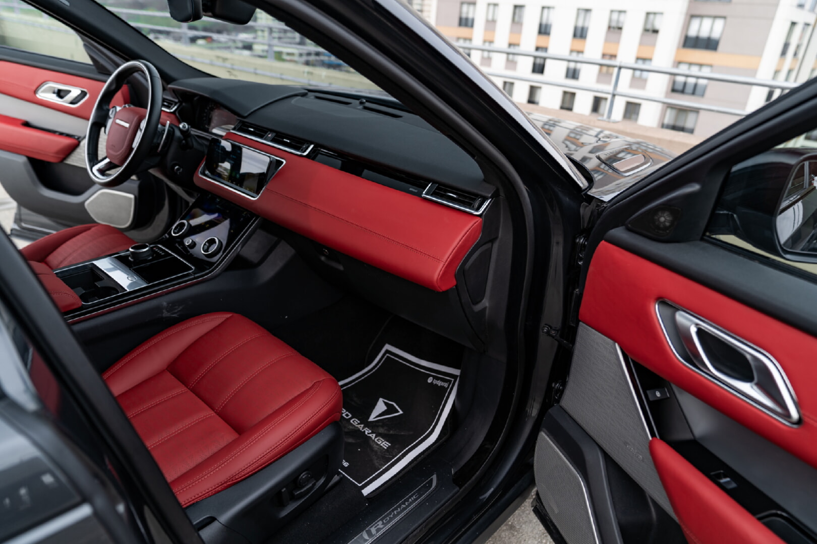 RANGE ROVER VELAR 2017-2024 KIRMIZI DERİ DÖŞEME