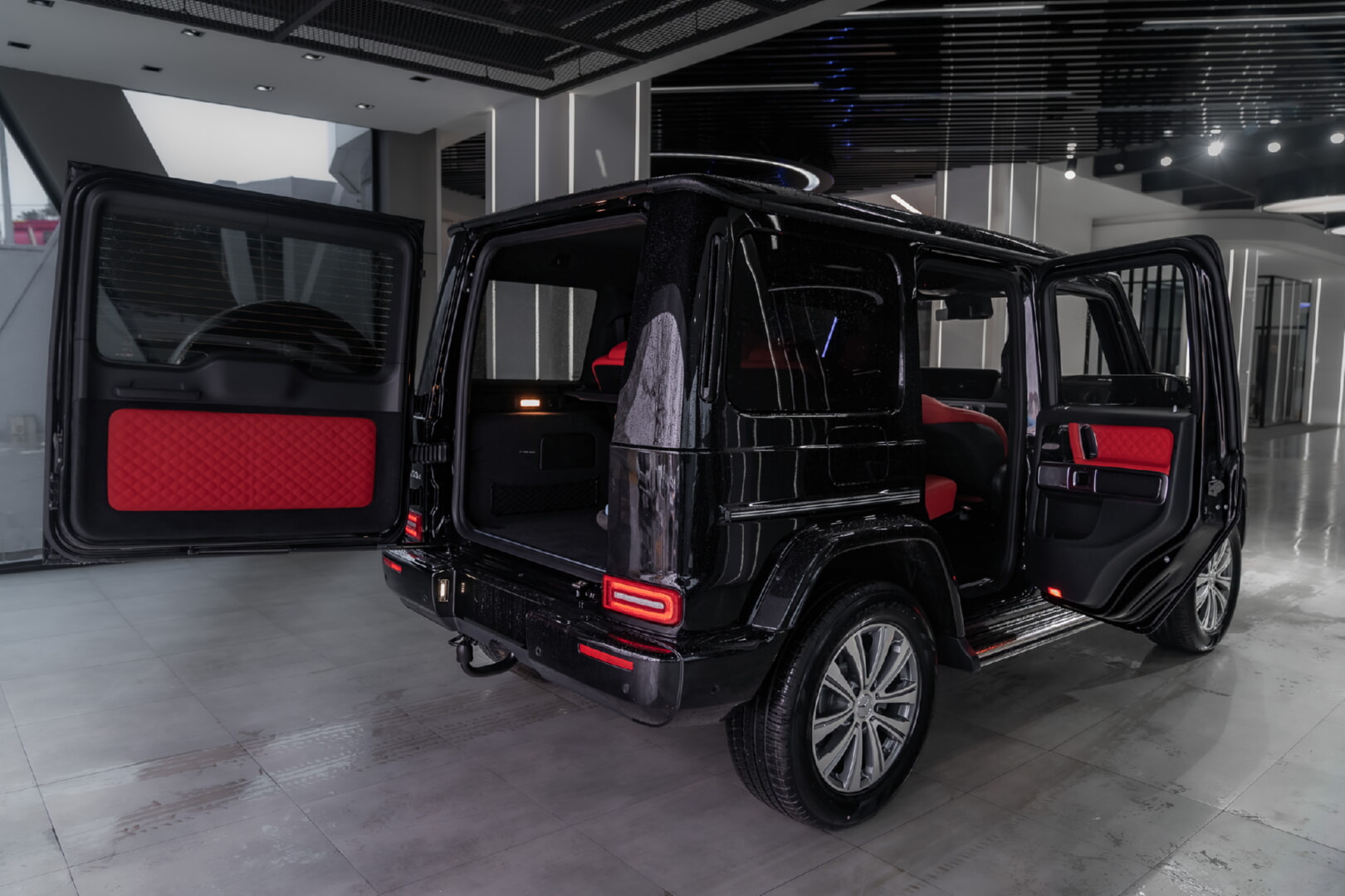 MERCEDES G SERİSİ 2019-2024 KIRMIZI DERİ DÖŞEME