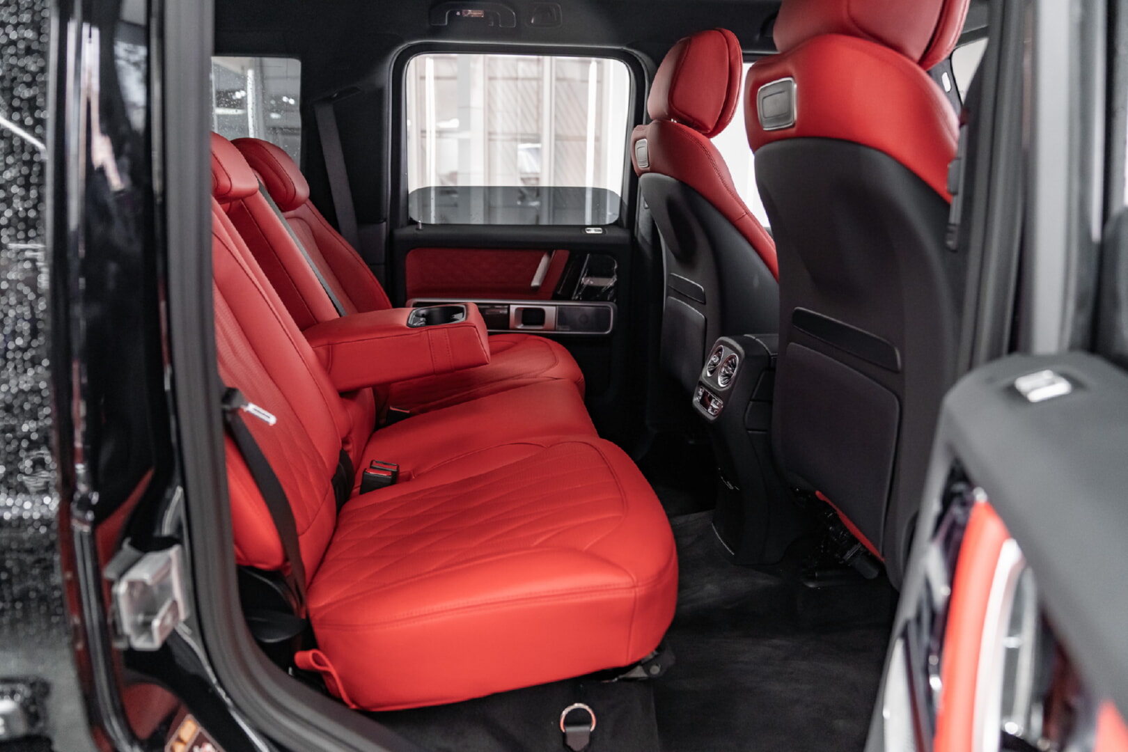 MERCEDES G SERİSİ 2019-2024 KIRMIZI DERİ DÖŞEME