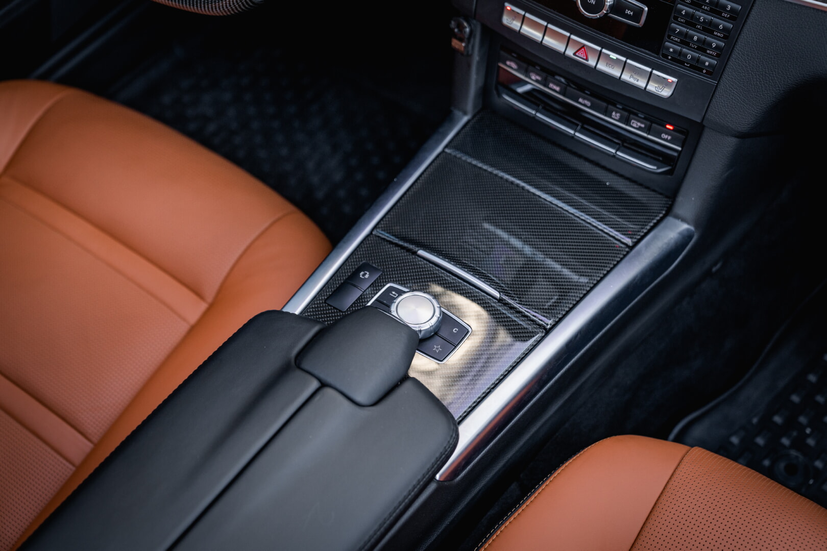 MERCEDES W212 E SERİSİ 2010-2015 TABA DERİ DÖŞEME