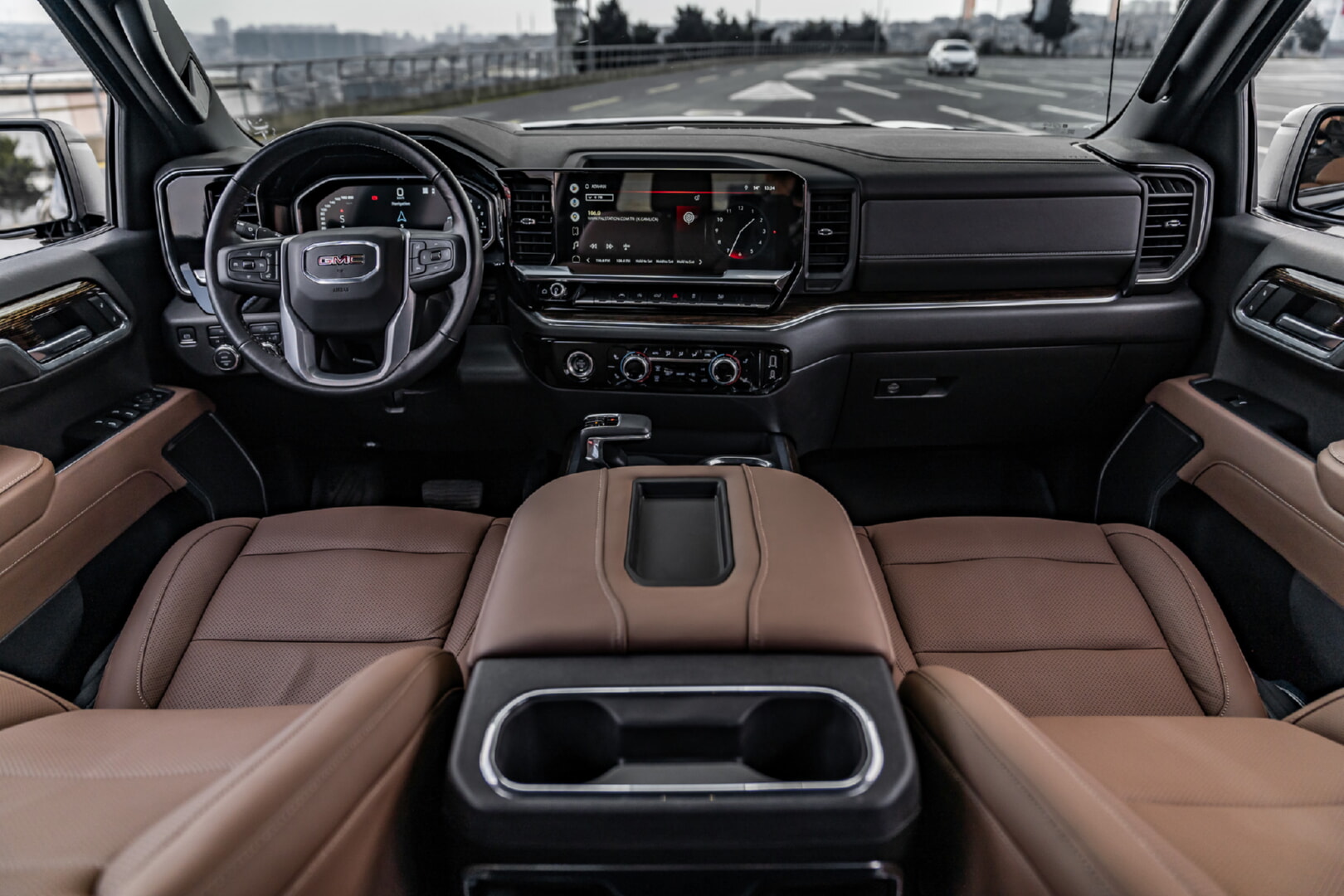 GMC SİERRA 2021-2024 TRUFF DERİ DÖŞEME