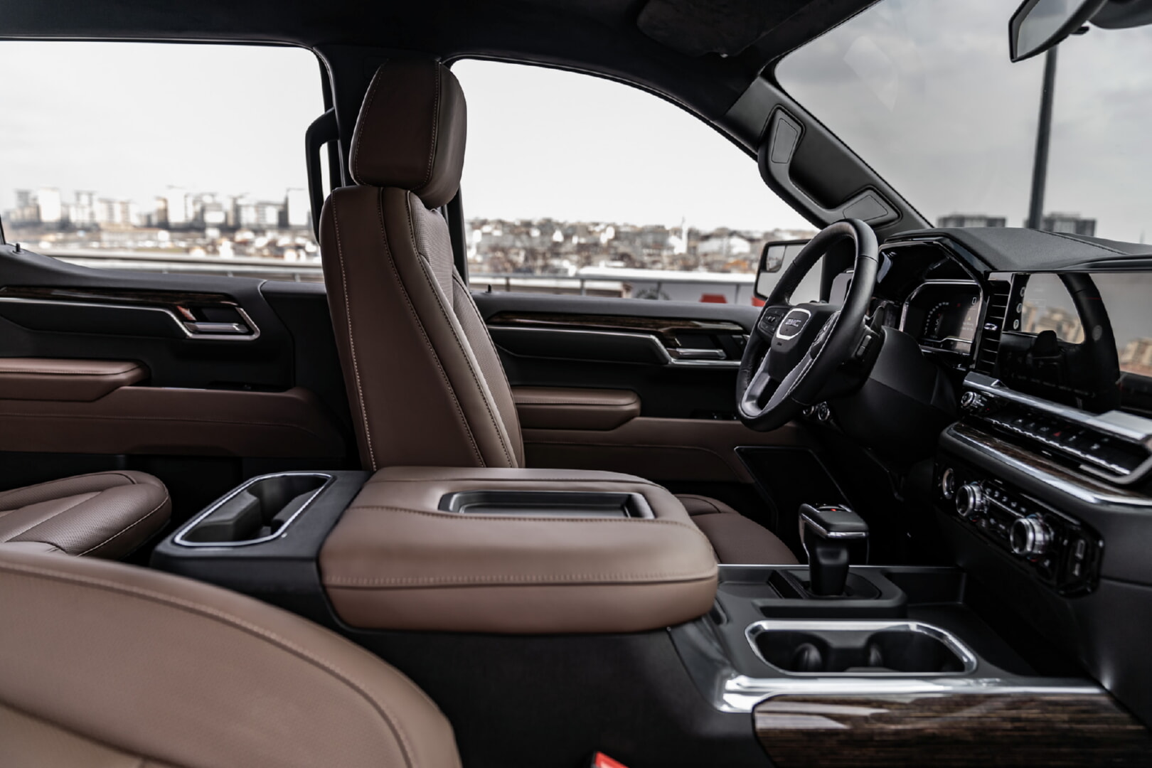 GMC SİERRA 2021-2024 TRUFF DERİ DÖŞEME