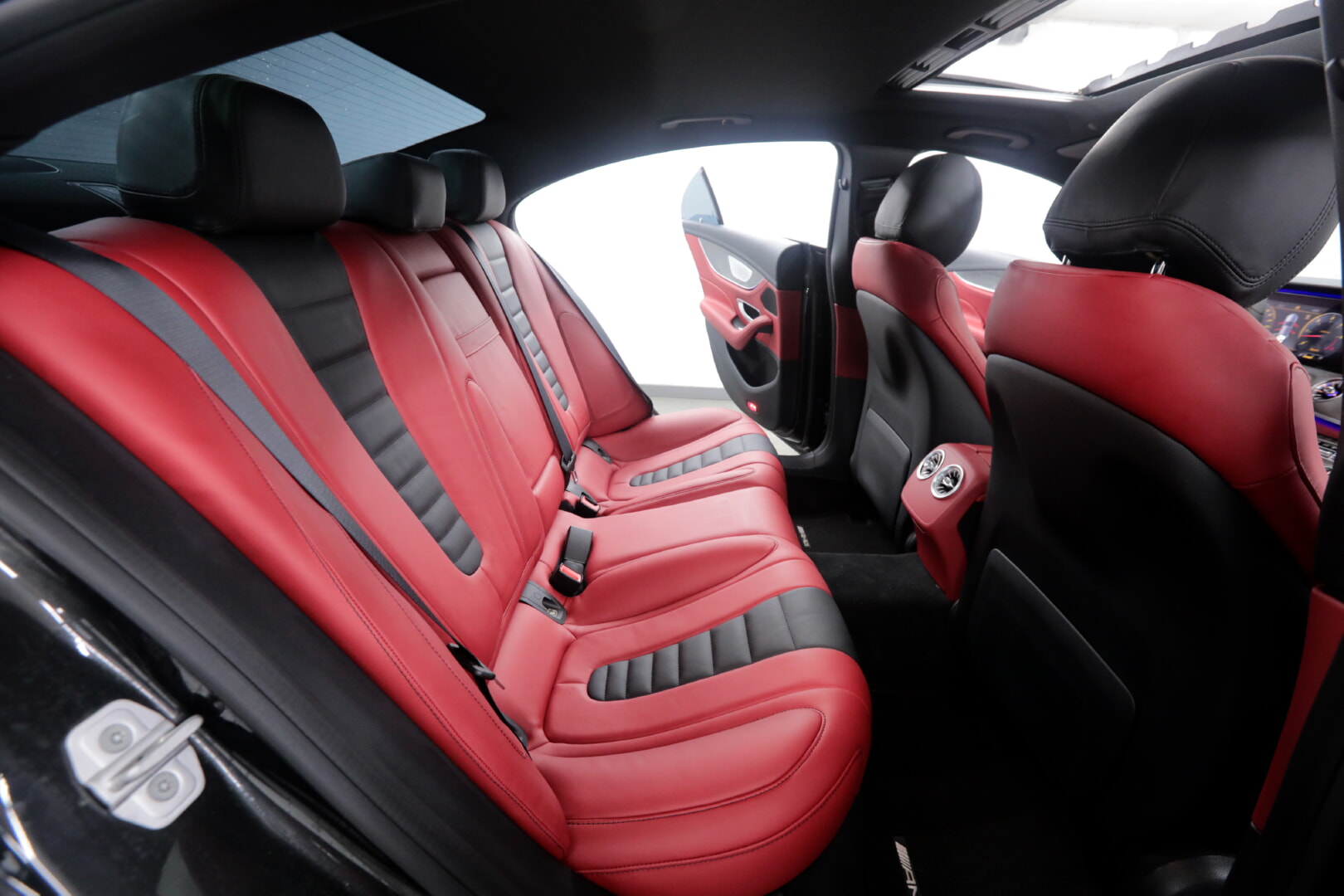 MERCEDES W257 CLS 2018-2024 KIRMIZI DERİ DÖŞEME