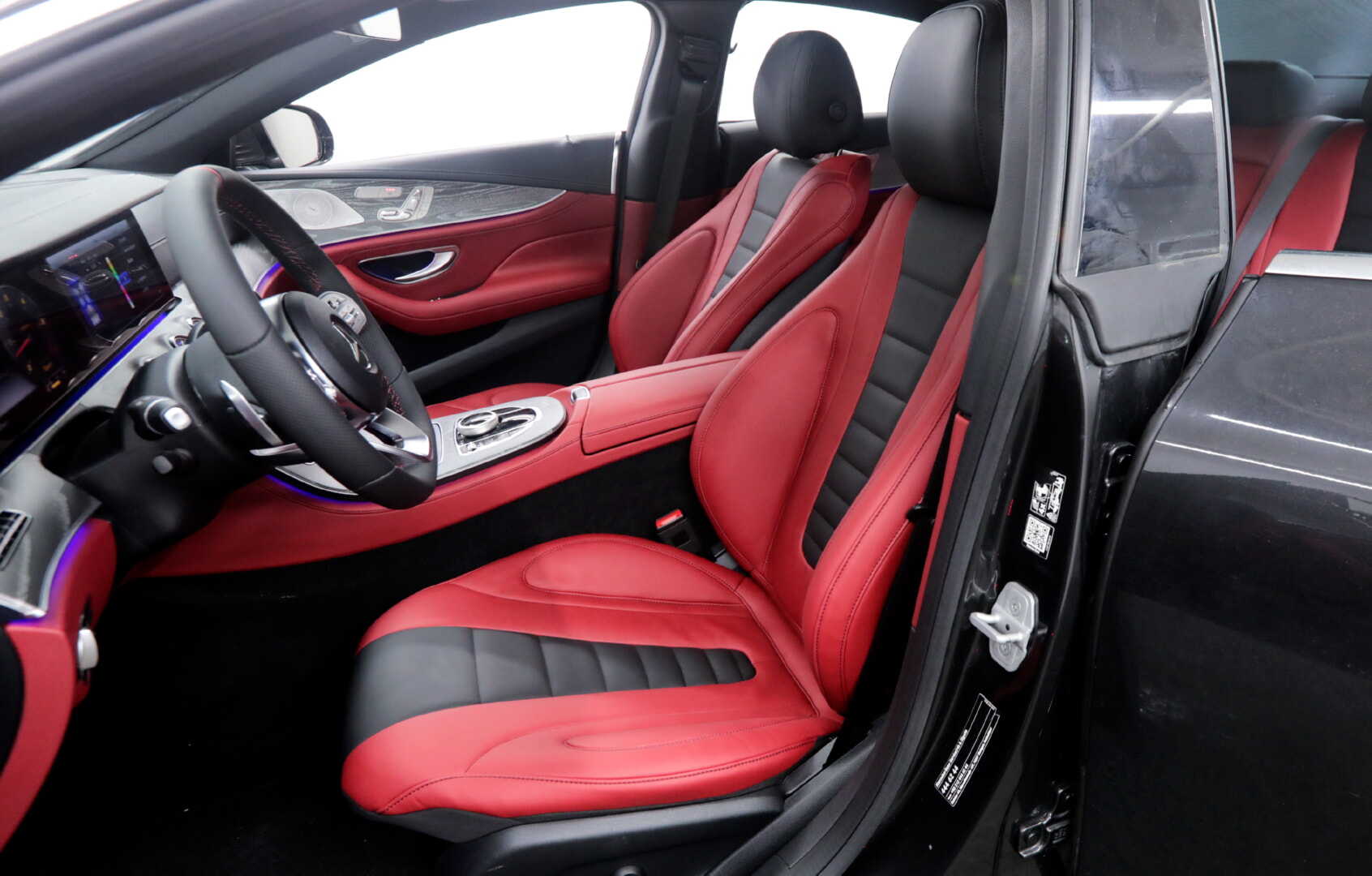 MERCEDES W257 CLS 2018-2024 KIRMIZI DERİ DÖŞEME