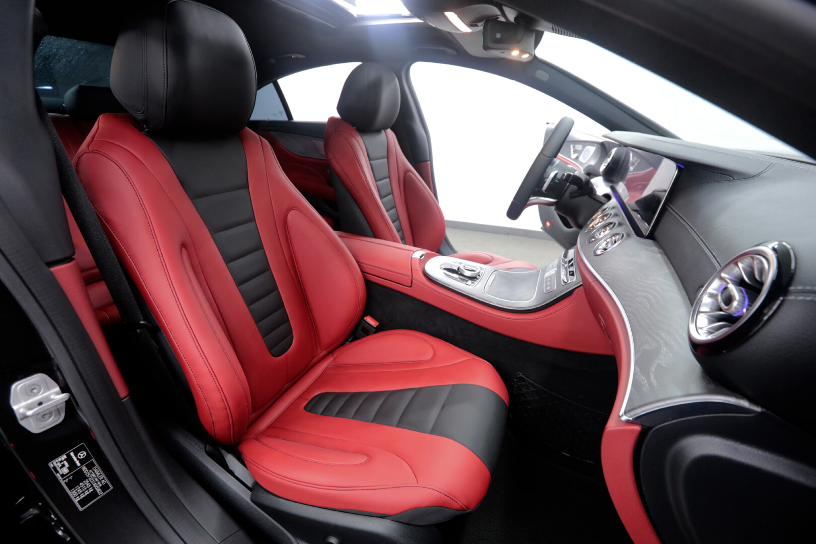 MERCEDES W257 CLS 2018-2024 KIRMIZI DERİ DÖŞEME