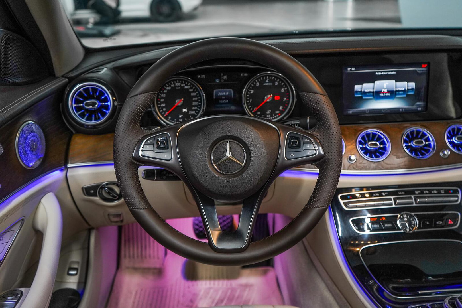 MERCEDES W213 E SERİSİ 2016-2023 BEJ DERİ DÖŞEME