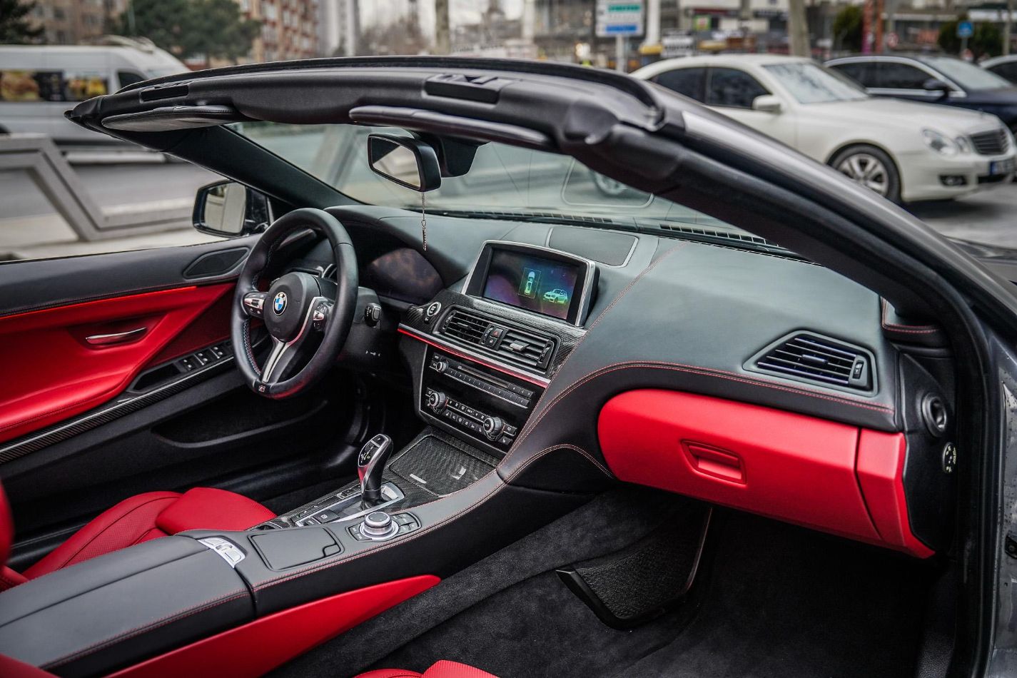 BMW F12 6 SERİSİ 2012-2016 KIRMIZI DERİ DÖŞEME