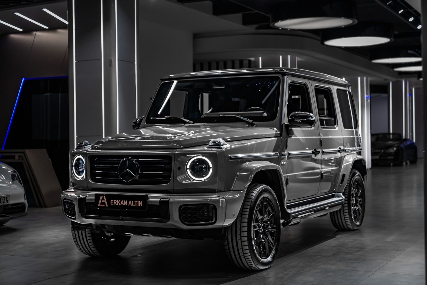MERCEDES G SERİSİ 2019-2024 MAVİ DİKİŞ SİYAH DÖŞEME