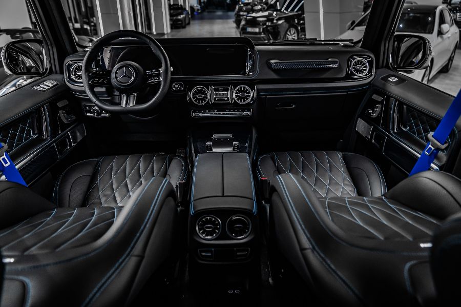 MERCEDES G SERİSİ 2019-2024 MAVİ DİKİŞ SİYAH DÖŞEME