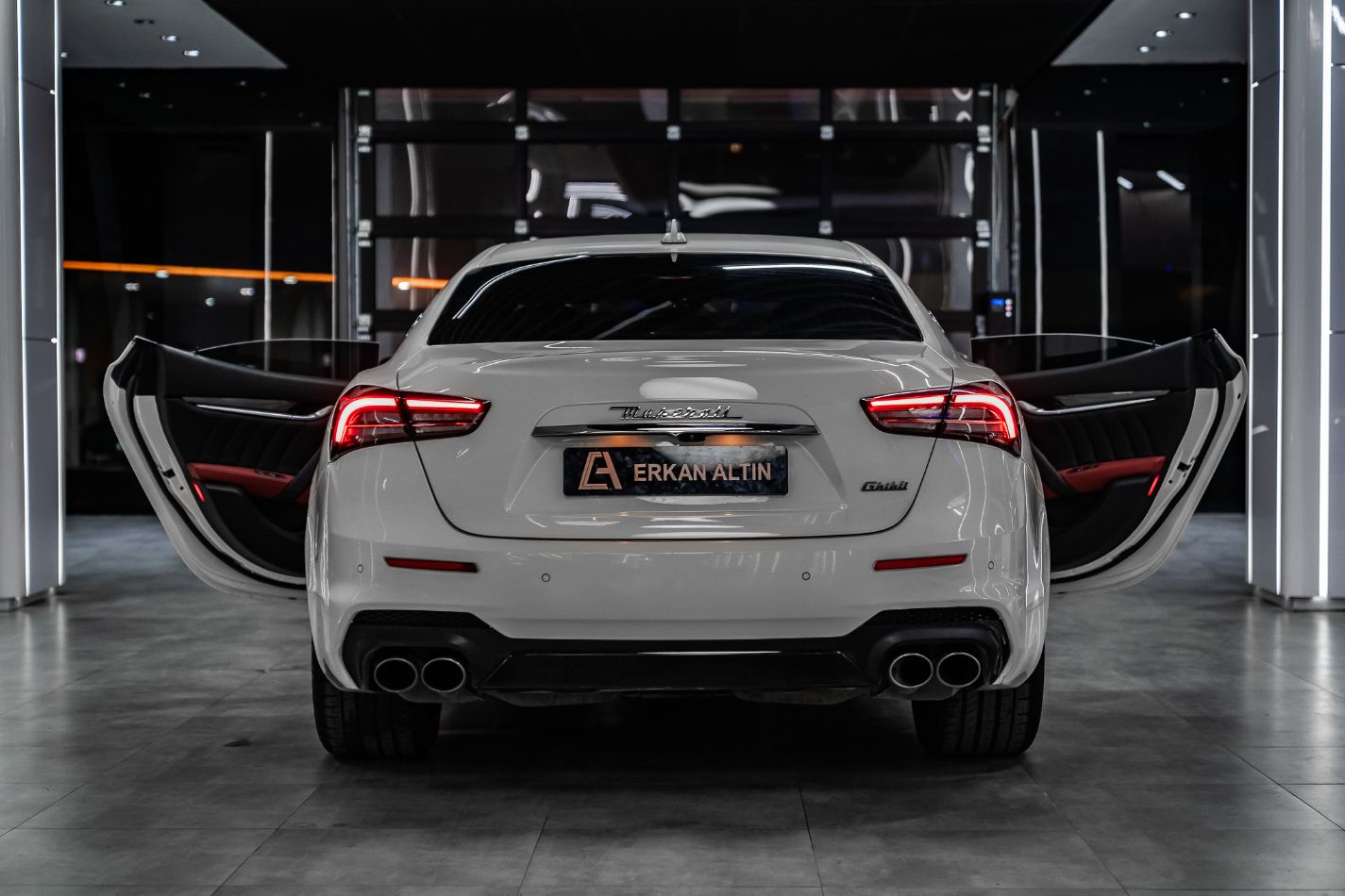 MASERATİ GHİBLİ 2014-2023 KIRMIZI DERİ DÖŞEME