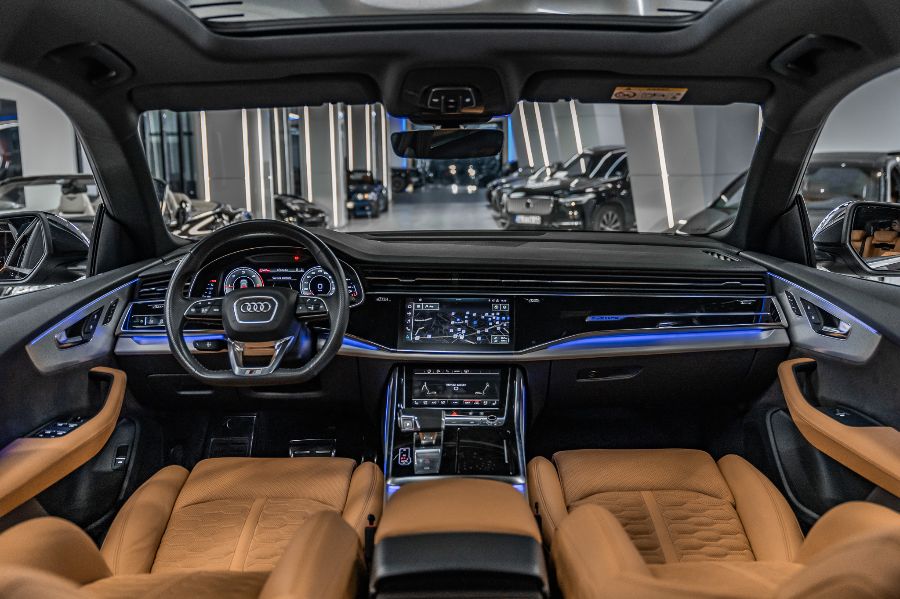 AUDİ Q8 2019-2024 TABA DERİ DÖŞEME