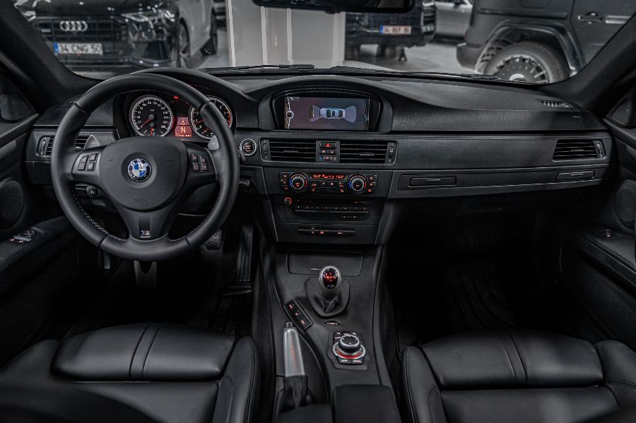 BMW E92 3 SERİSİ 2007-2012 SİYAH DERİ DÖŞEME