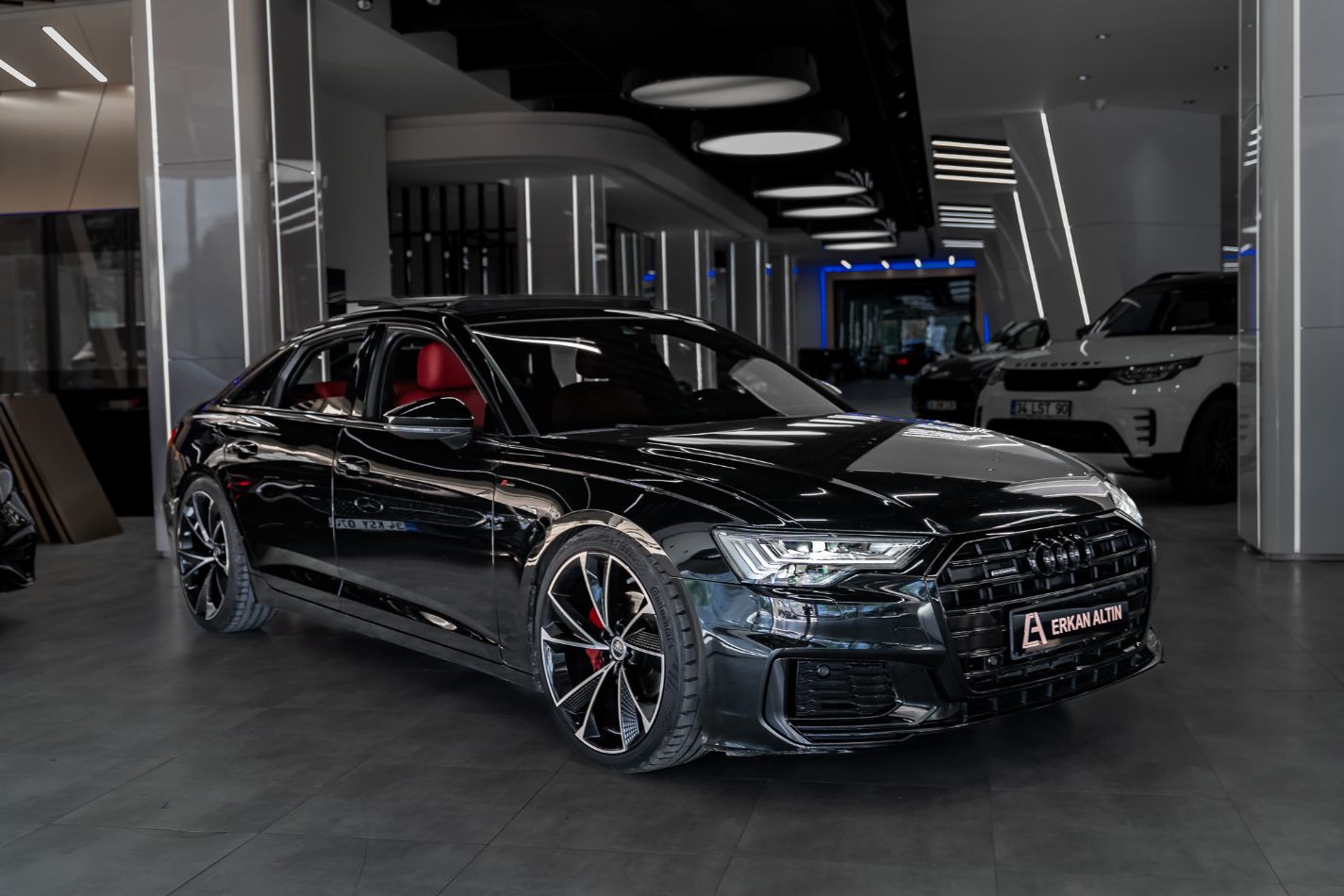 A6 2017-2024 KIRMIZI DERİ DÖŞEME