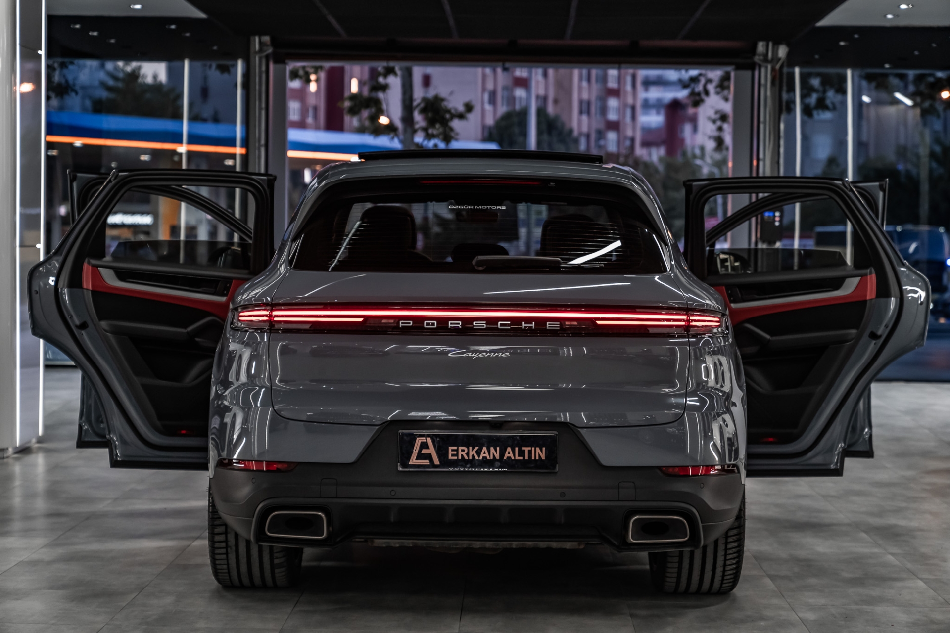 PORSCHE CAYENNE 2024-2025 KIRMIZI DERİ DÖŞEME