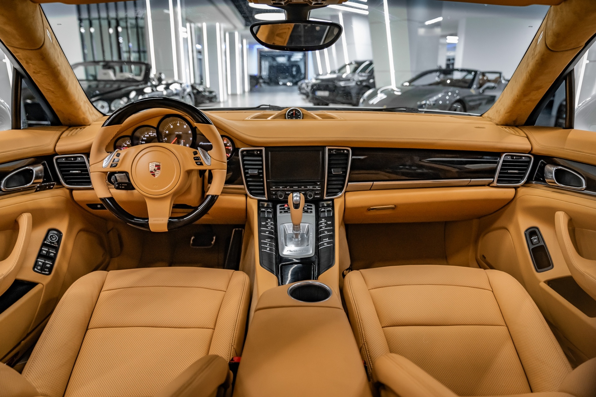 PORSCHE PANAMERA 2011-2015 TABA MOUTON DERİ DÖŞEME