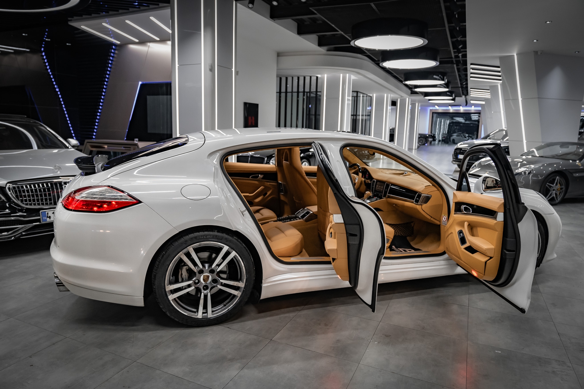 PORSCHE PANAMERA 2011-2015 TABA MOUTON DERİ DÖŞEME