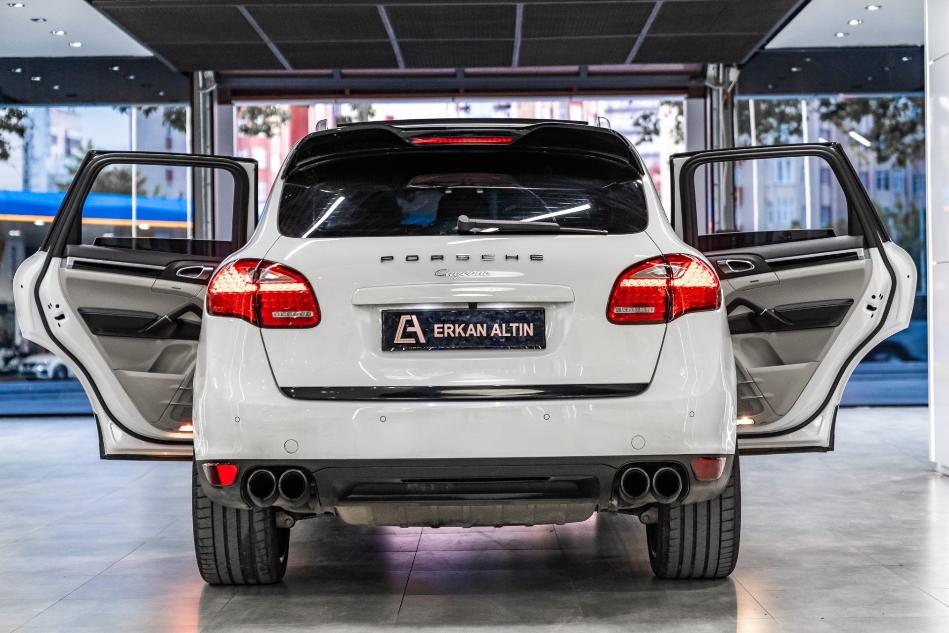 PORSCHE CAYENNE 2010-2017 GRİ DERİ DÖŞEME