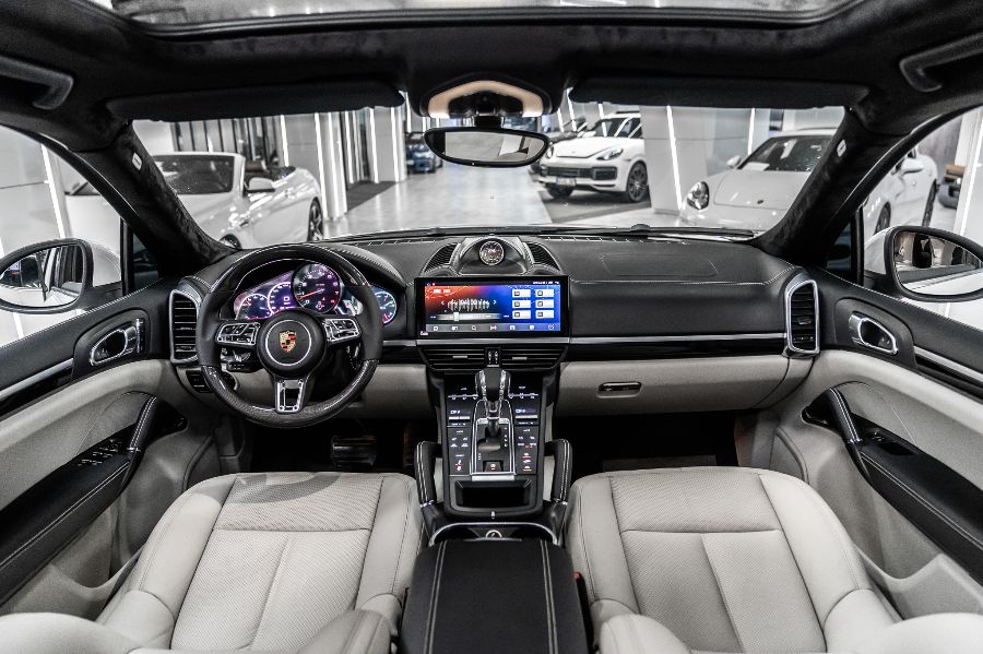 PORSCHE CAYENNE 2010-2017 GRİ DERİ DÖŞEME