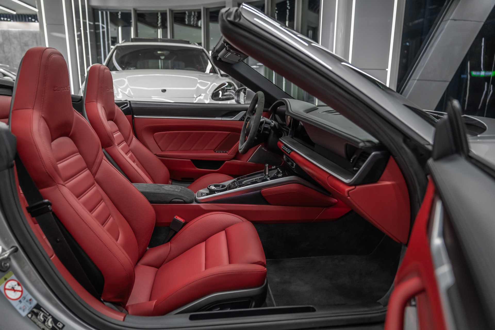 PORSCHE 911 TURBO S 2019-2024 KIRMIZI DERİ DÖŞEME