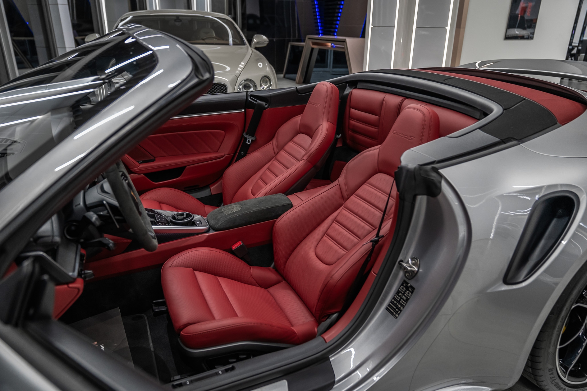 PORSCHE 911 TURBO S 2019-2024 KIRMIZI DERİ DÖŞEME